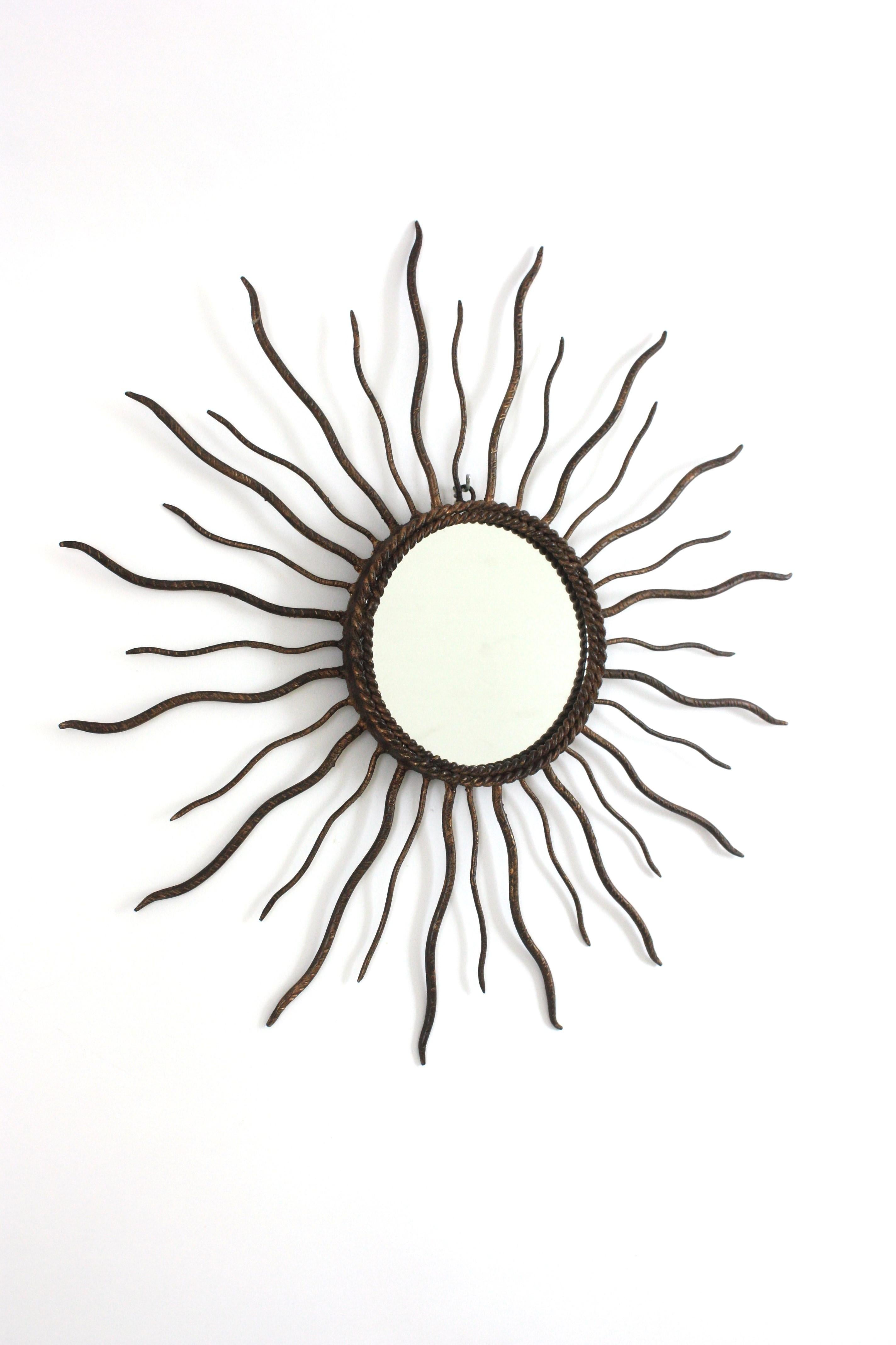 20th Century Spanish Brutalist Sunburst Mirror in Parcel Gilt Iron, 1950s For Sale