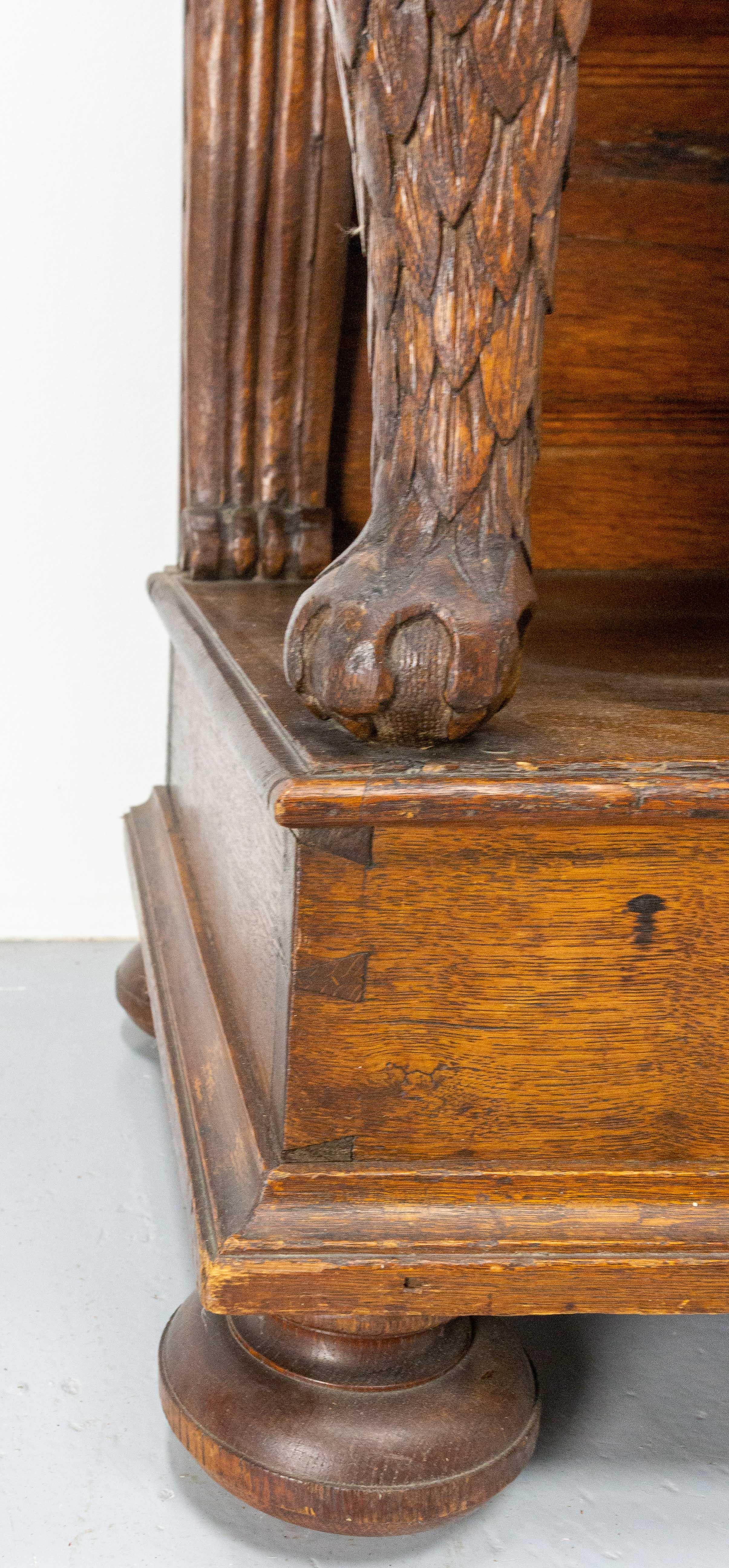 Spanish Buffet Credenza  Double Sideboard Oak Lion Paws, 18th Century For Sale 10