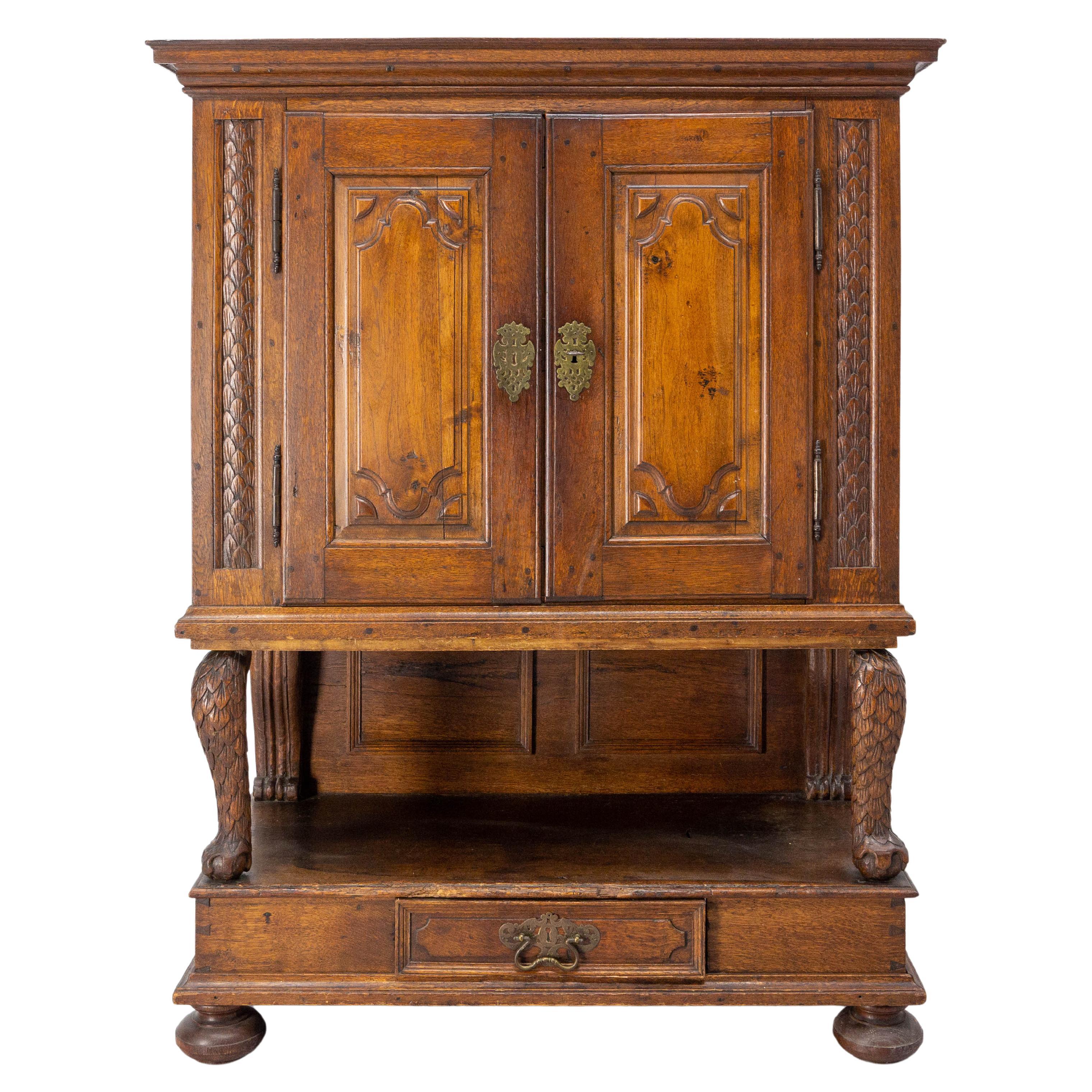 Spanish Buffet Credenza  Double Sideboard Oak Lion Paws, 18th Century For Sale