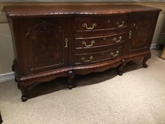 Spanisches Buffet oder Sideboard, Nussbaum, Louis XV.-Stil, 20. Jahrhundert