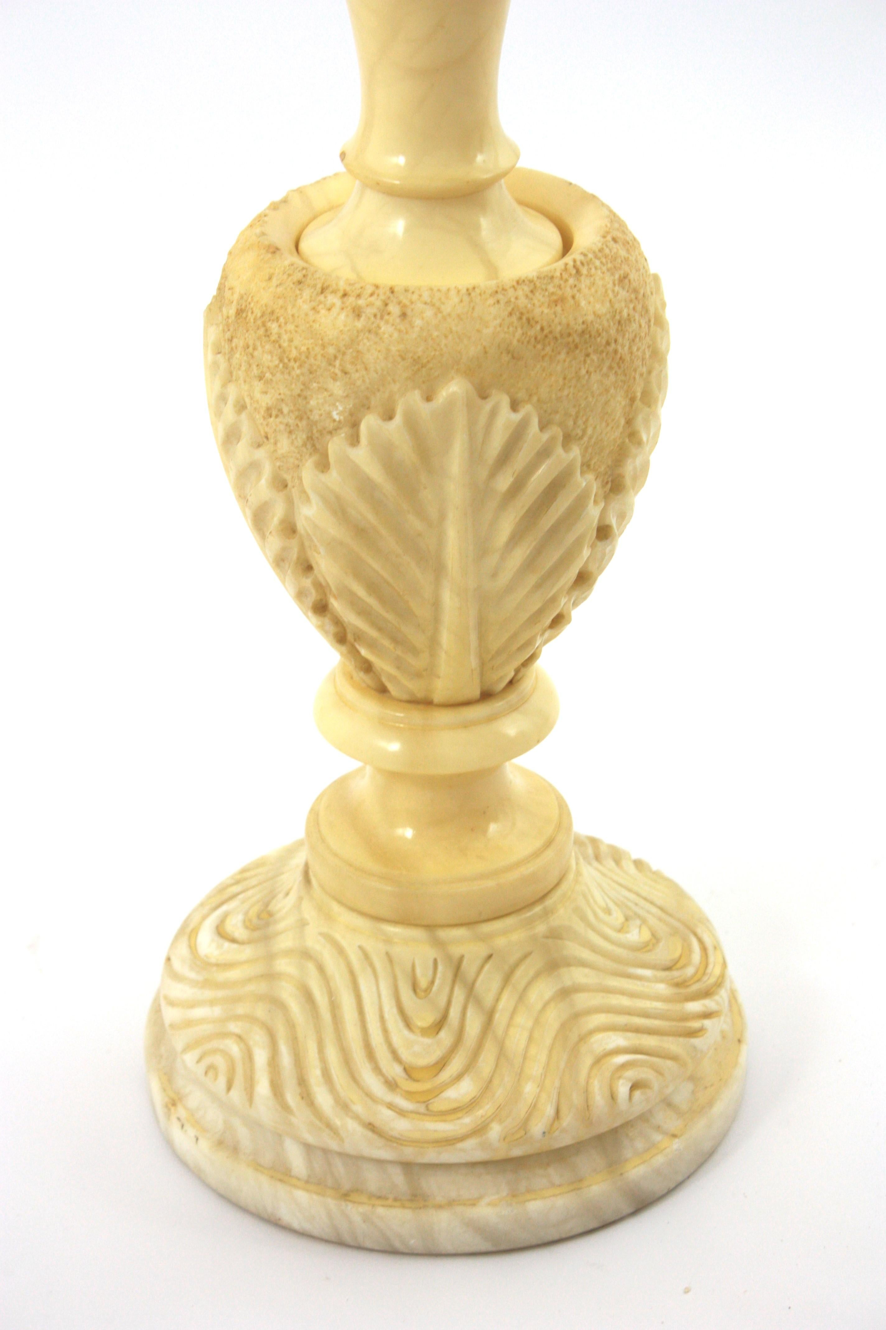 Spanish Carved Alabaster Gueridon Table / Side Table, 1940s For Sale 5