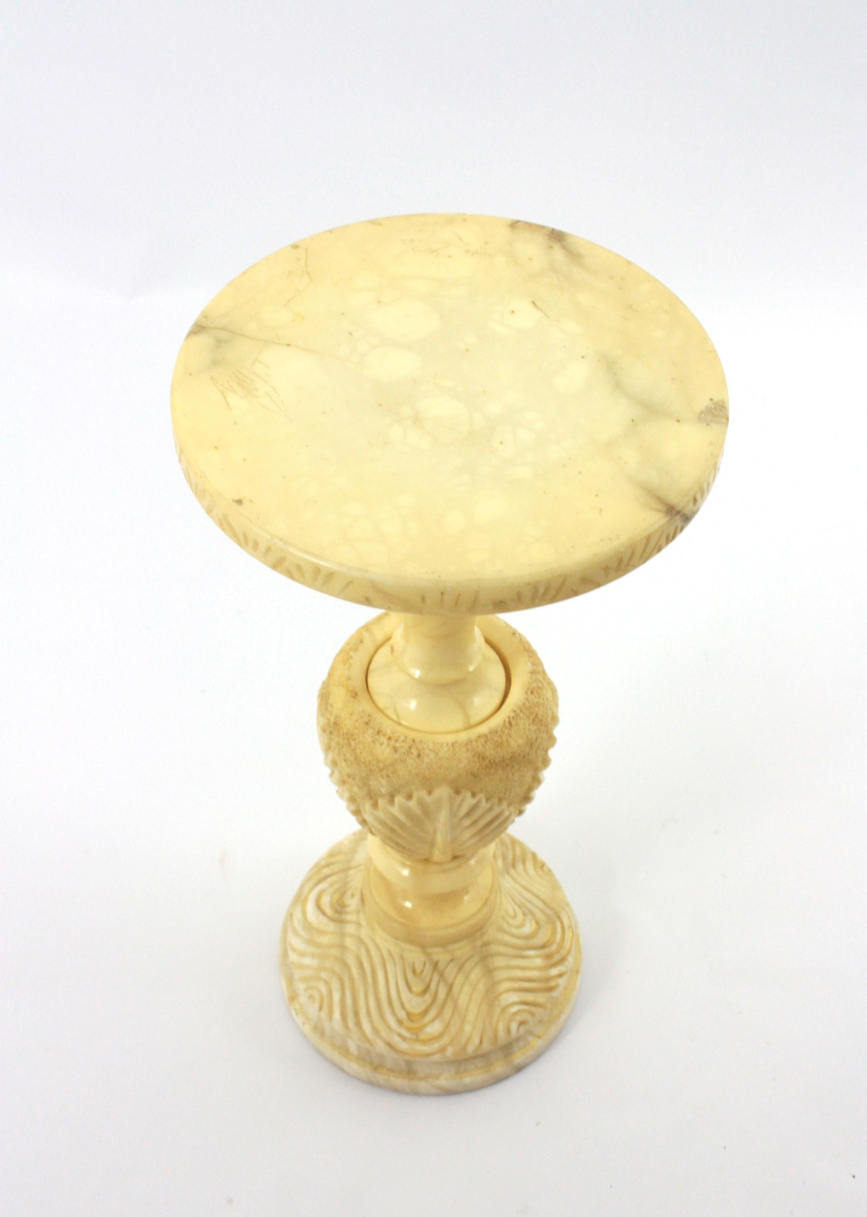 Spanish Carved Alabaster Gueridon Table / Side Table, 1940s For Sale 10