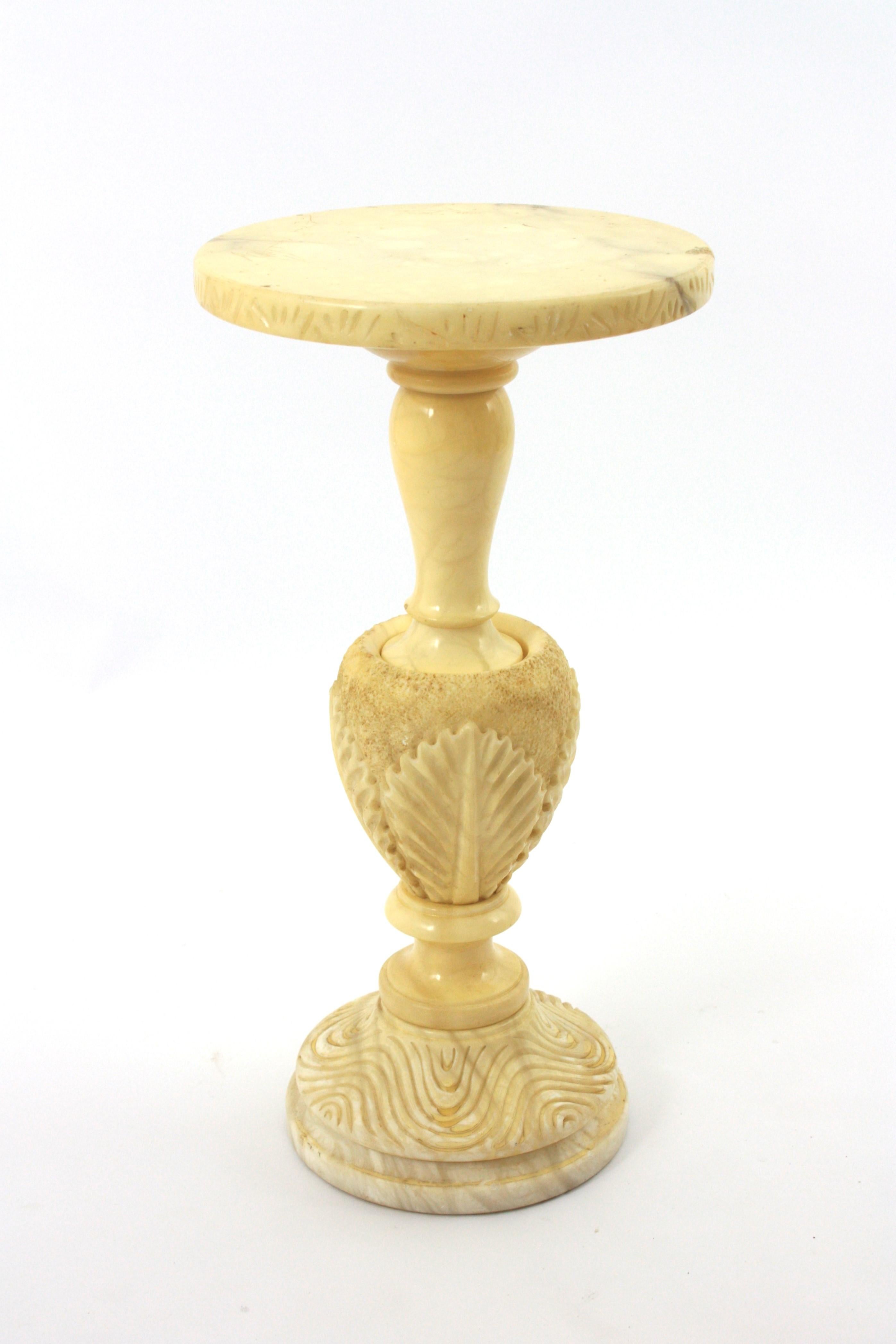 Spanish Carved Alabaster Gueridon Table / Side Table, 1940s For Sale 2