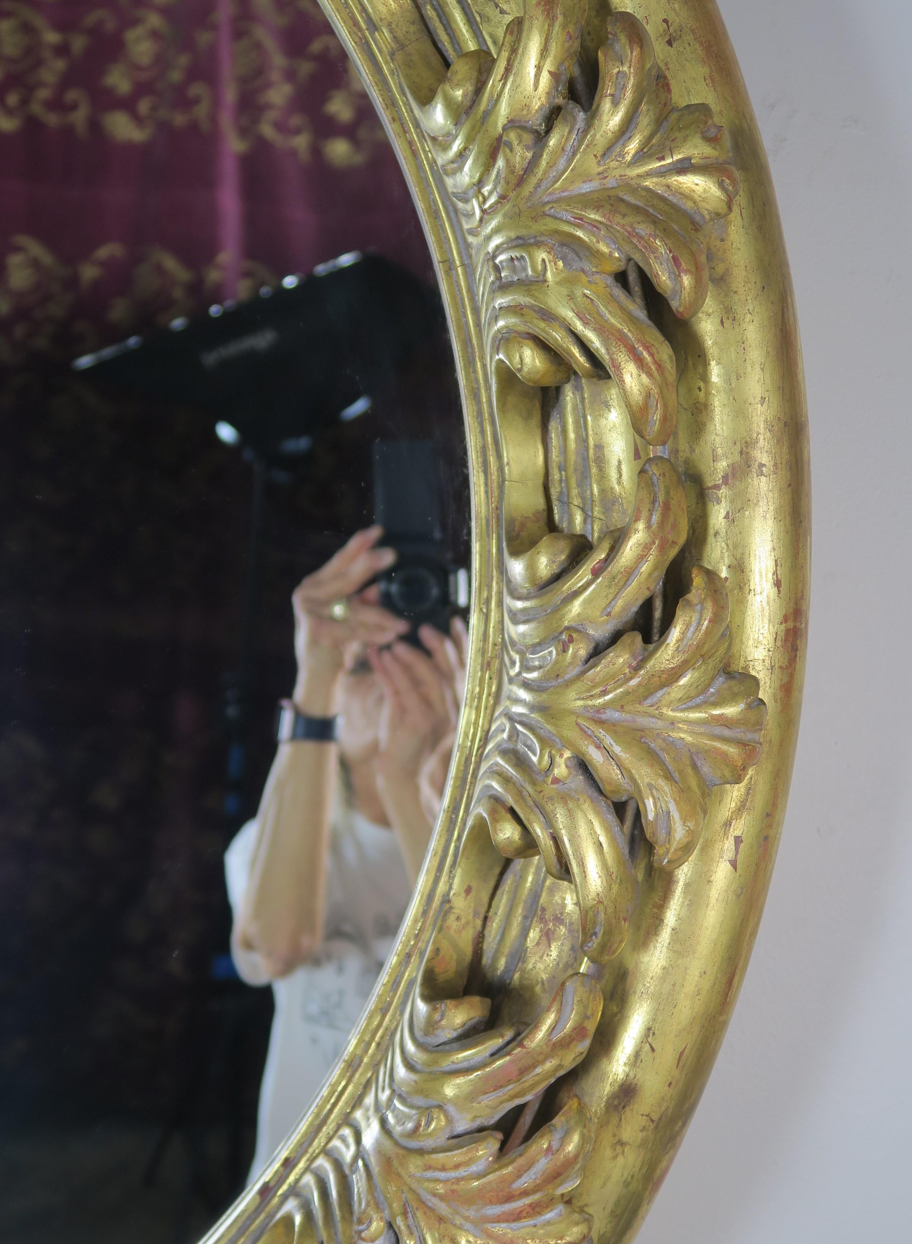 Spanish Carved Giltwood Round Shaped Mirror 4