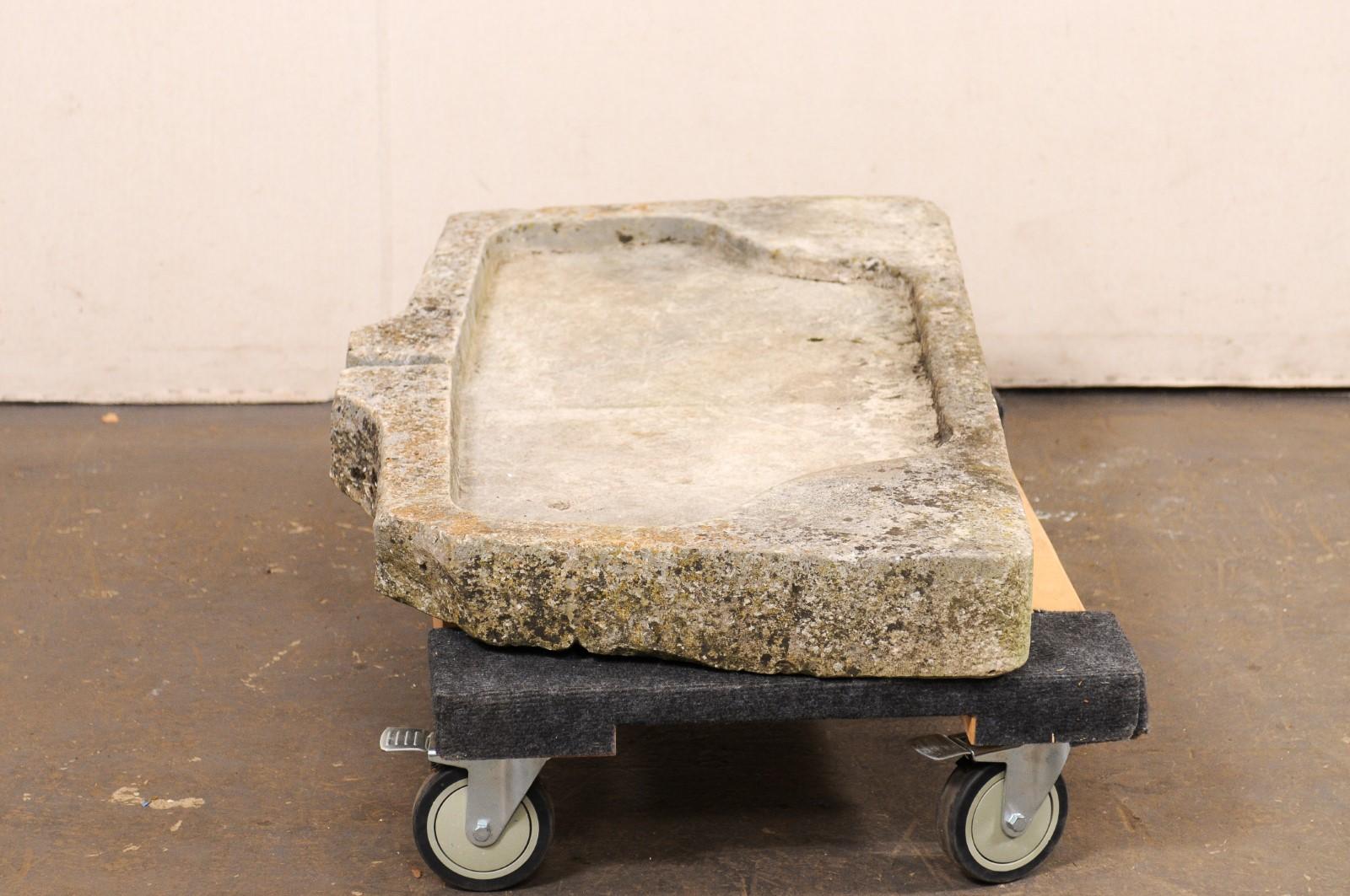 Artesa española de piedra caliza tallada, S. XIX en venta 4