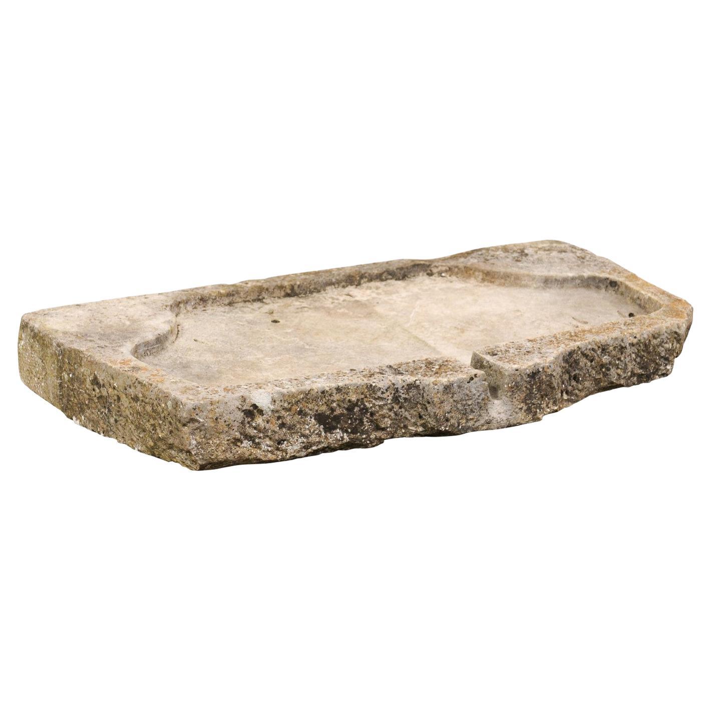 Artesa española de piedra caliza tallada, S. XIX en venta