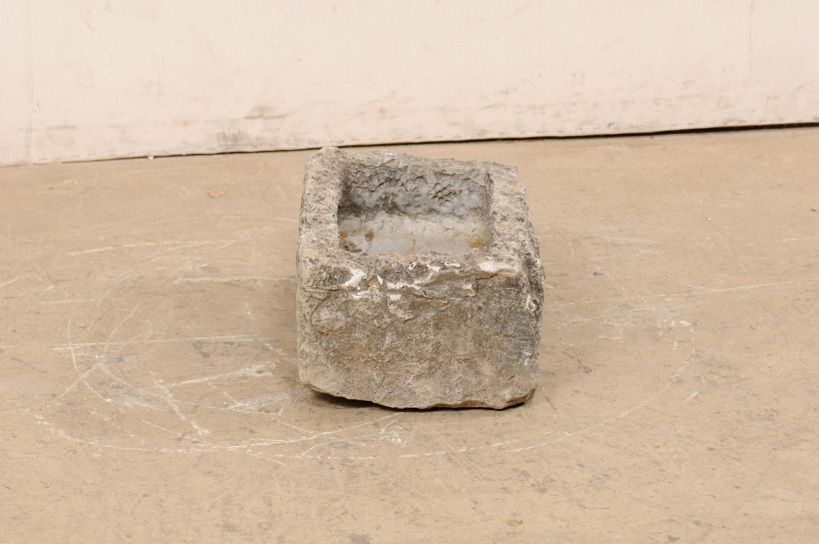 Spanisches geschnitztes Gartengeschirr aus Stein, frühes 20. Jahrhundert im Angebot 2