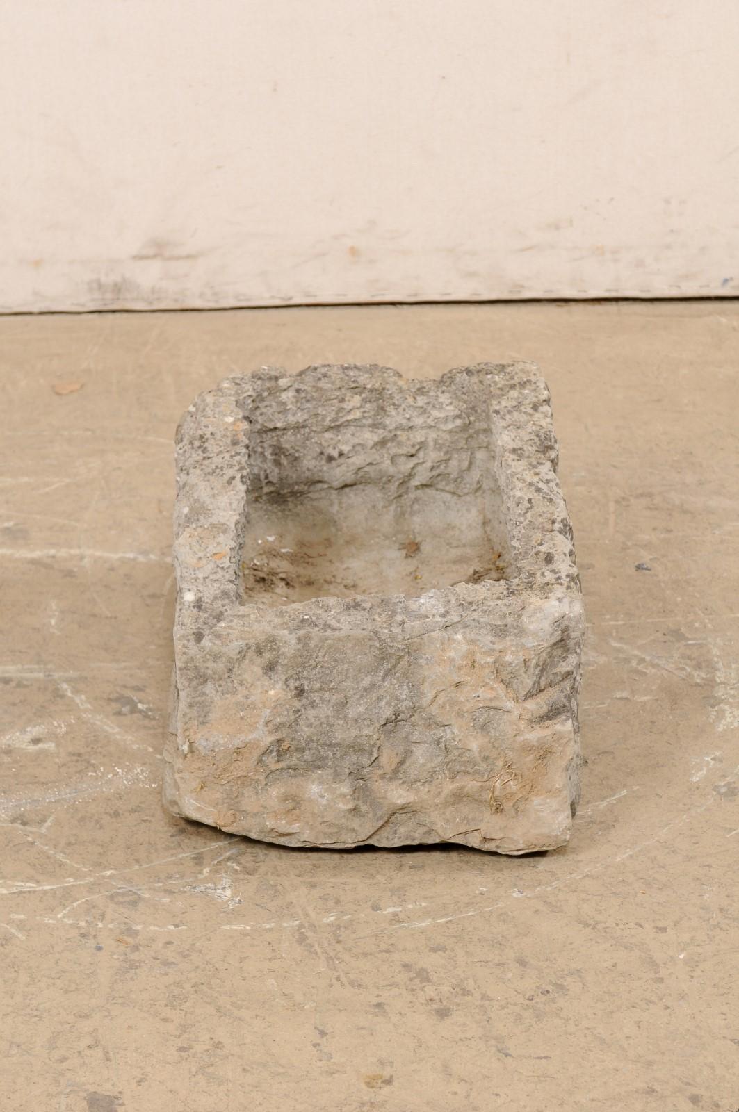 Spanisches geschnitztes Gartengeschirr aus Stein, frühes 20. Jahrhundert im Angebot 6