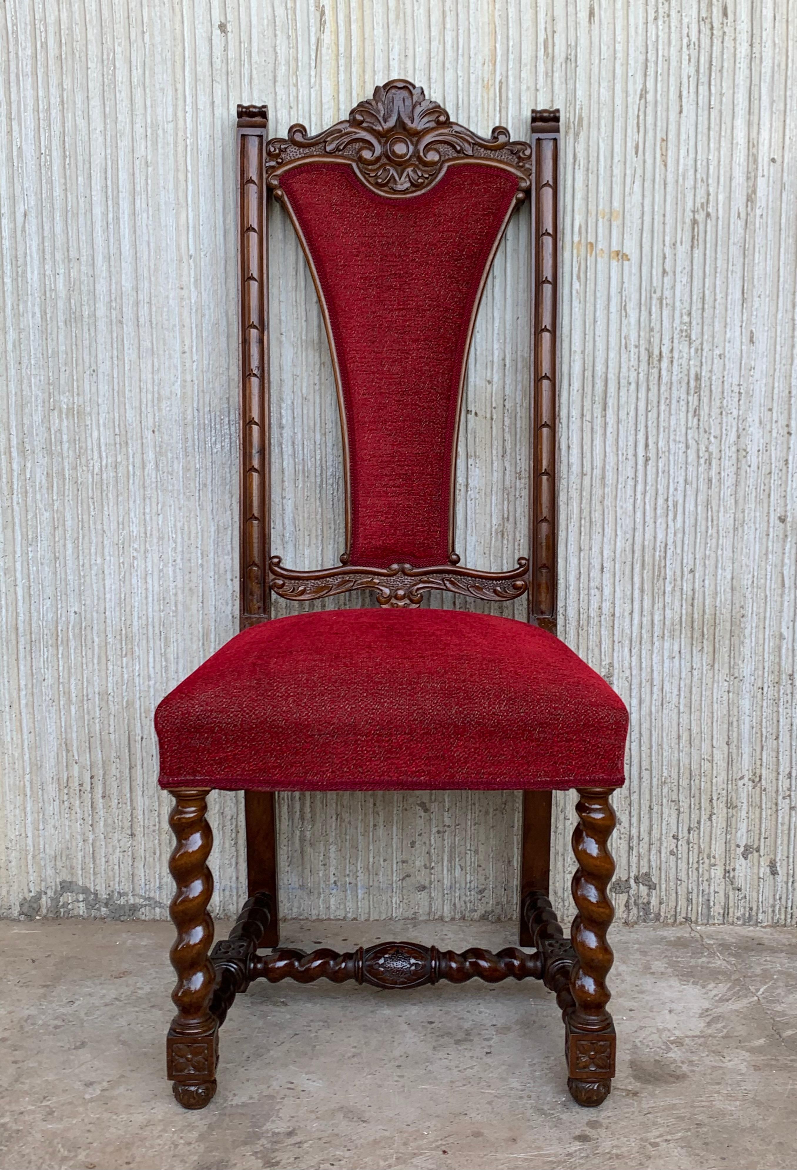 Spanish carved walnut set of six chairs with red velvet seat and back
Beautiful set of chairs, very heavy and resistant with carved crest in the back and beautiful Solomonic legs with Solomonic stretcher. The seat and back are original of this