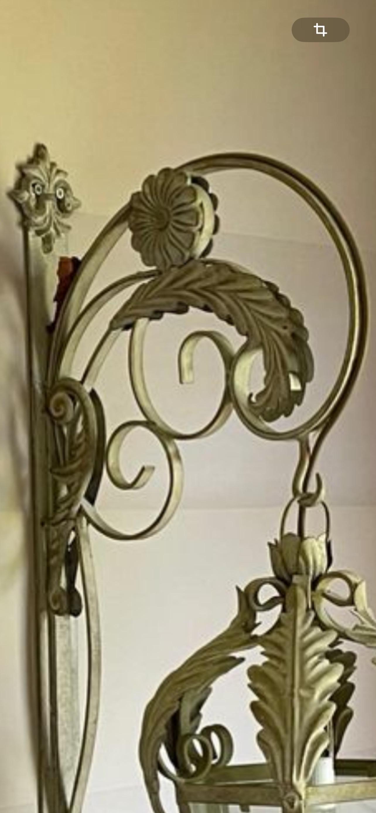 Satinato Illuminazione da parete di un castello spagnolo, tutto originale, circa 1950 in vendita