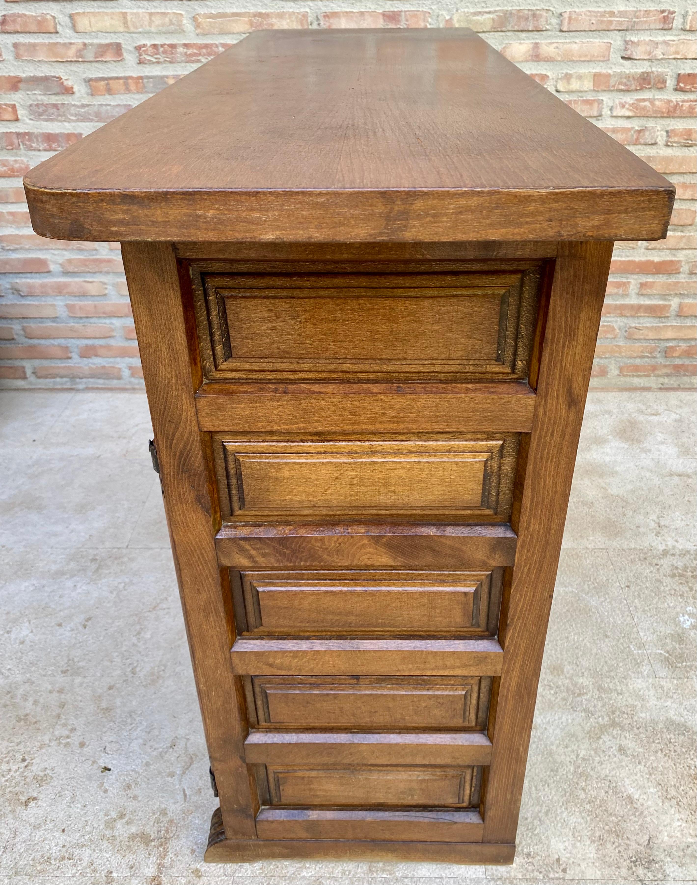 Spanish Catalan Carved Walnut Chest of Drawers, Highboy or Console, 1920s For Sale 1