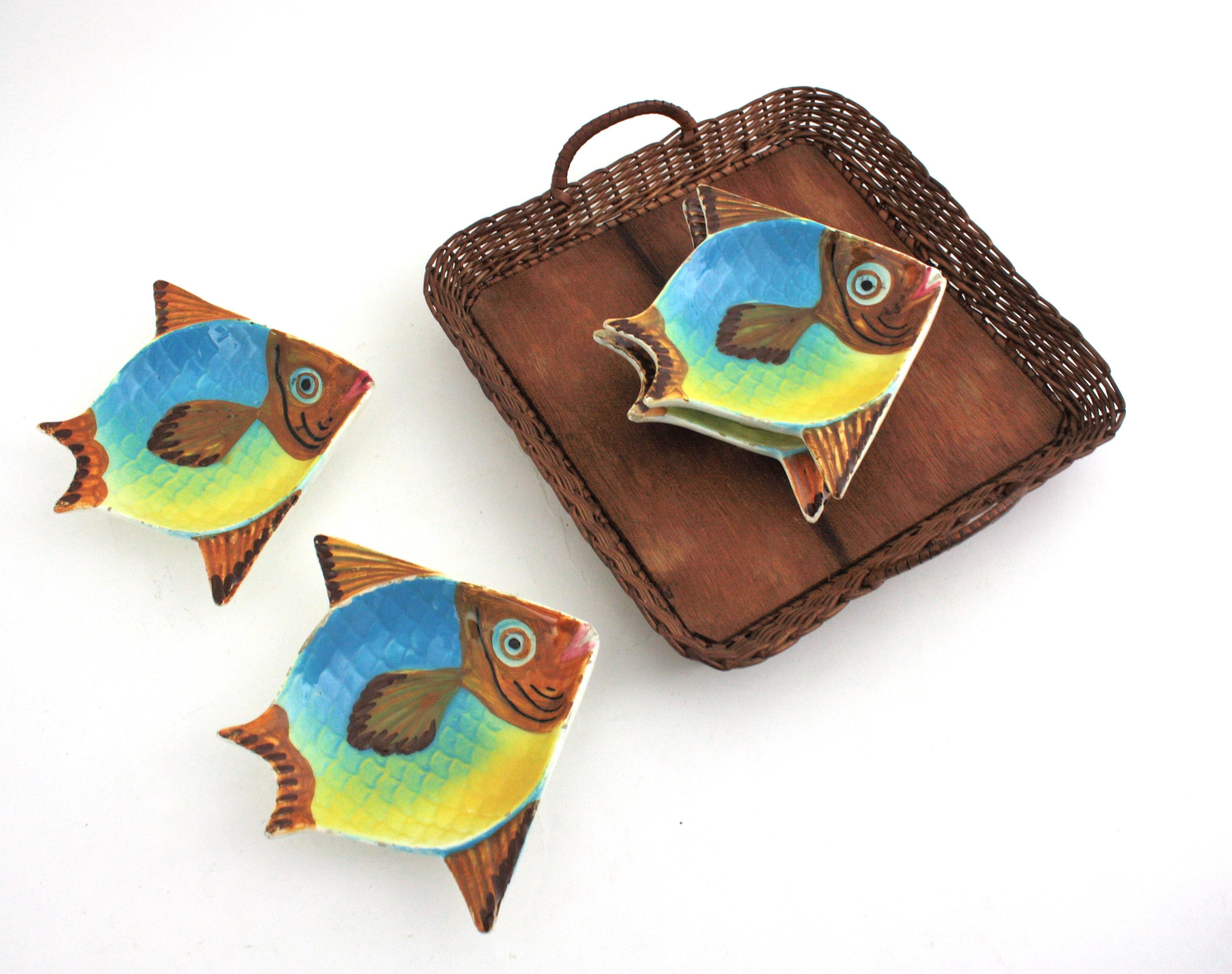 Spanish Ceramic Fish Bowls and Rattan Tray Snacks Set For Sale 3