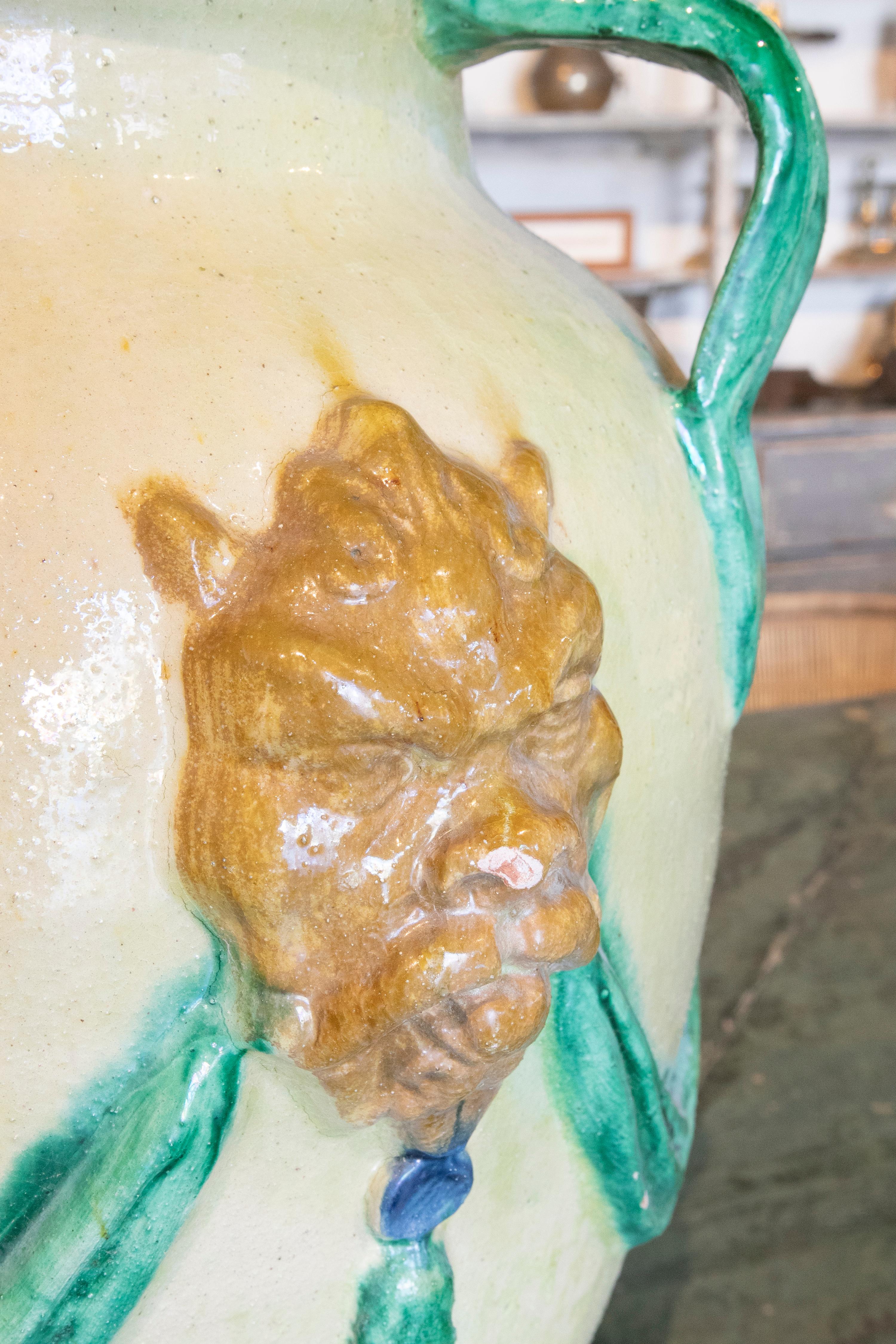Espagnol Poterie céramique espagnole émaillée avec des lions et peinte à la main en vente