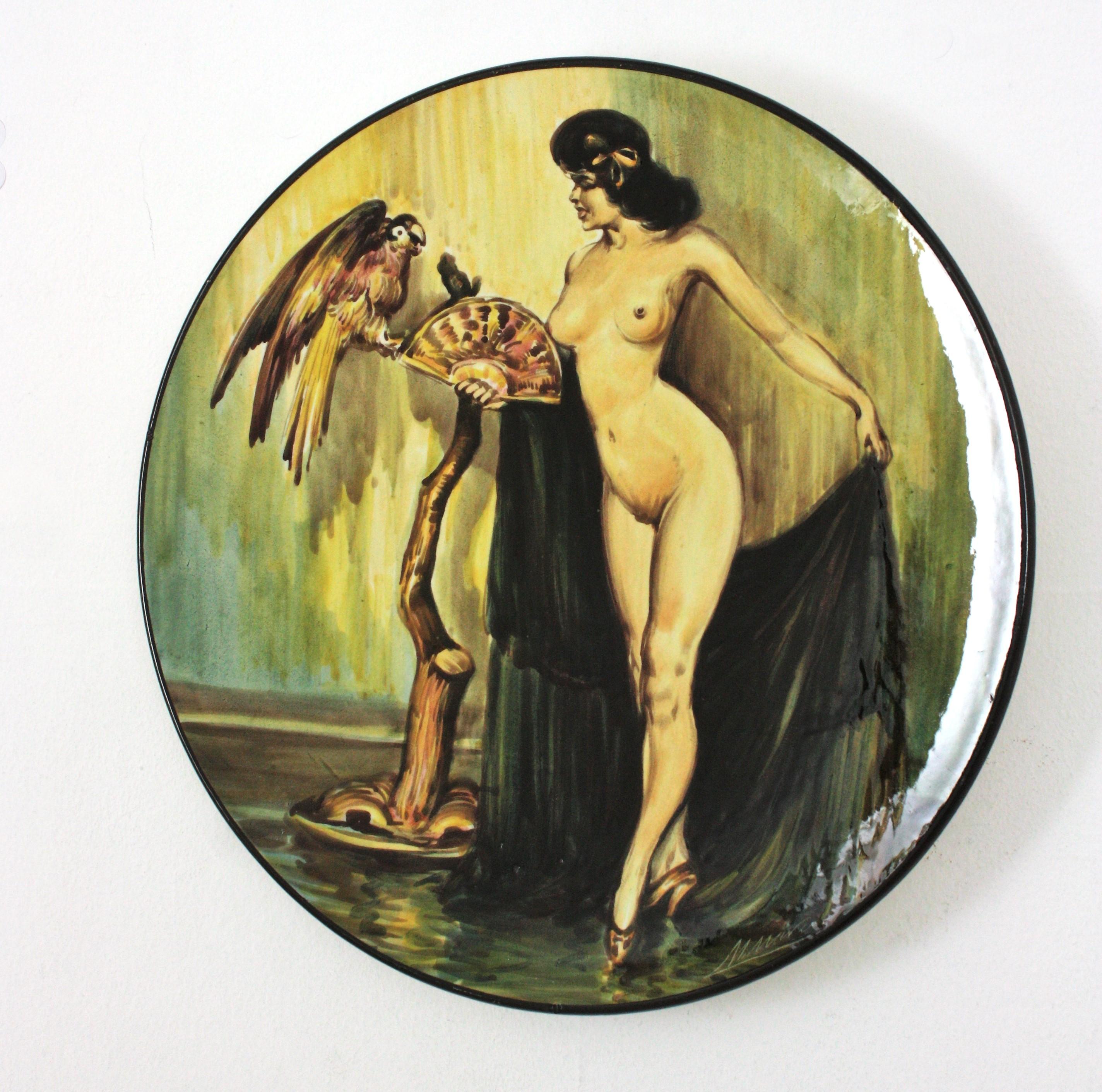 Vernissé Plaque murale en céramique espagnole, Gipsy Nude with Parrot 'Gitana Desnuda', années 1950 en vente