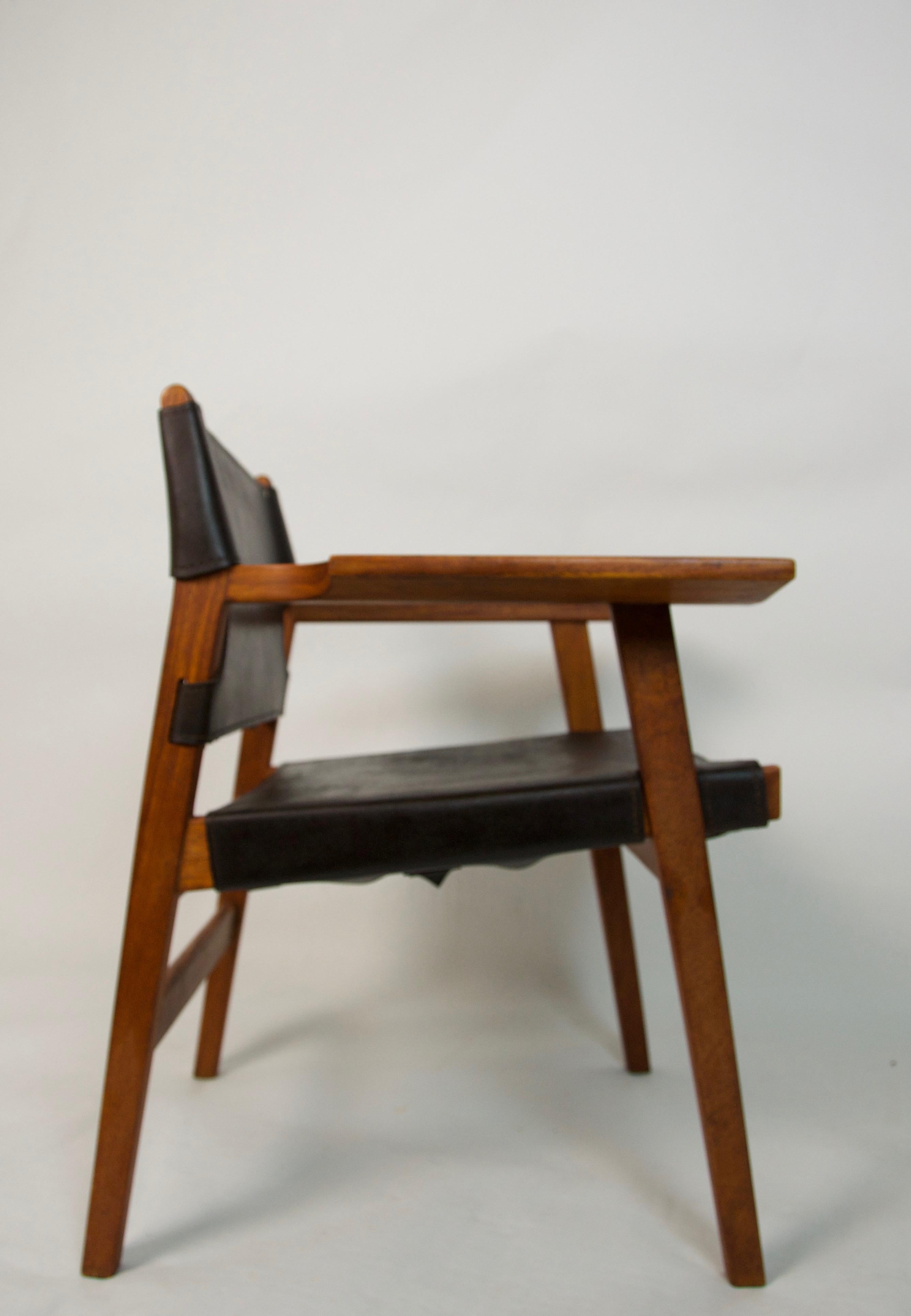Kurt Ostervig Hunter Chair Style Teak and Leather, circa 1960 In Good Condition In Camden, ME