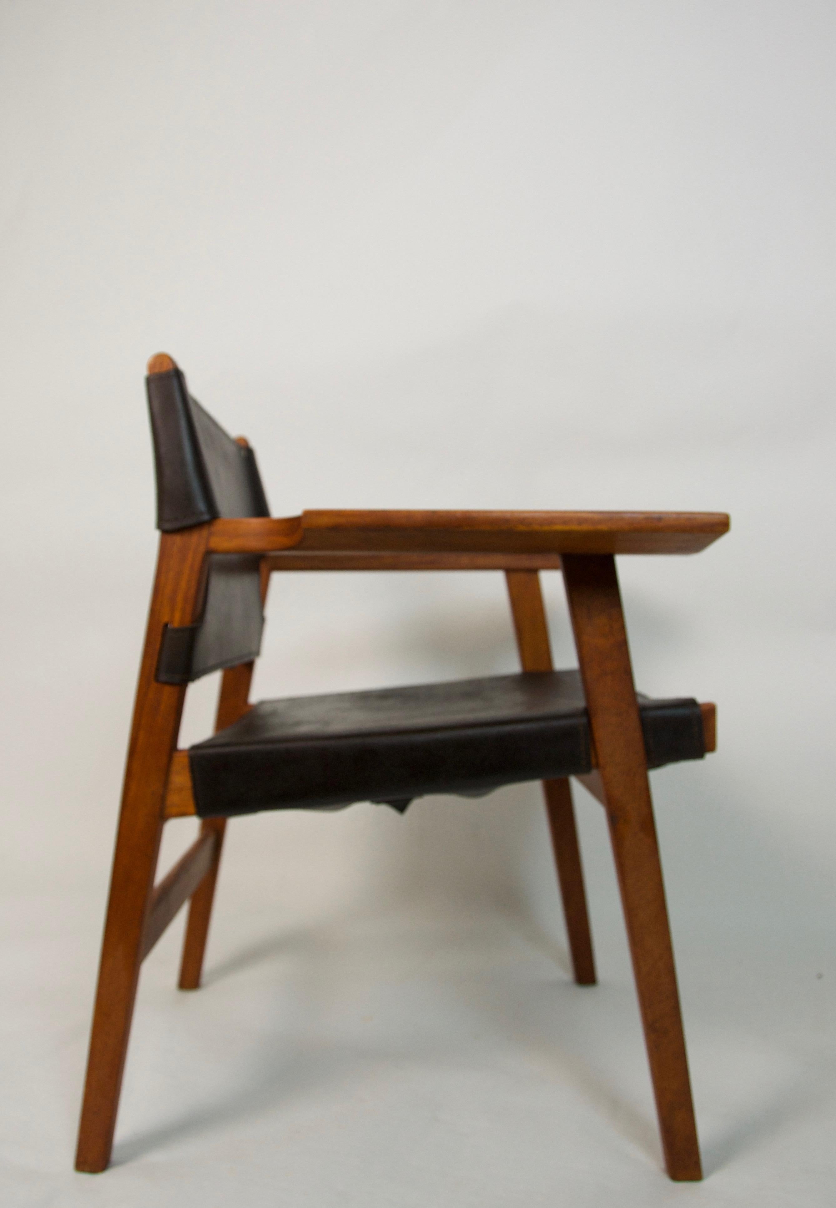 Mid-20th Century Spanish Chair Borge Mogensen Style Teak and Leather, circa 1960 For Sale