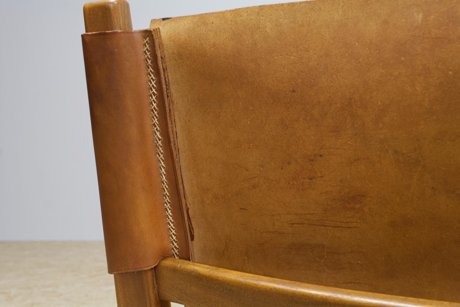 Spanish Chair by Paco Munoz in Walnut and Leather, 1960s Midcentury Design 5
