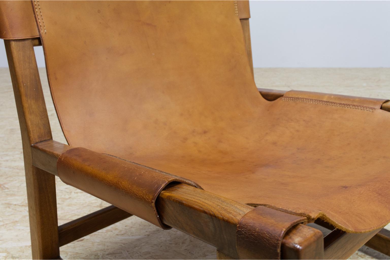 Spanish Chair by Paco Munoz in Walnut and Leather, 1960s Midcentury Design 1