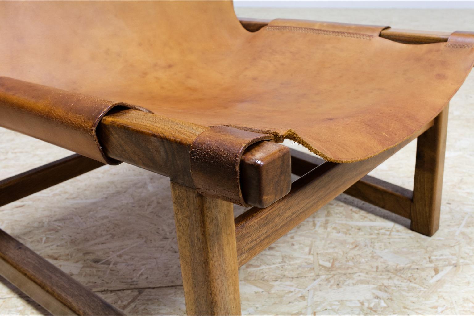Spanish Chair by Paco Munoz in Walnut and Leather, 1960s Midcentury Design 2