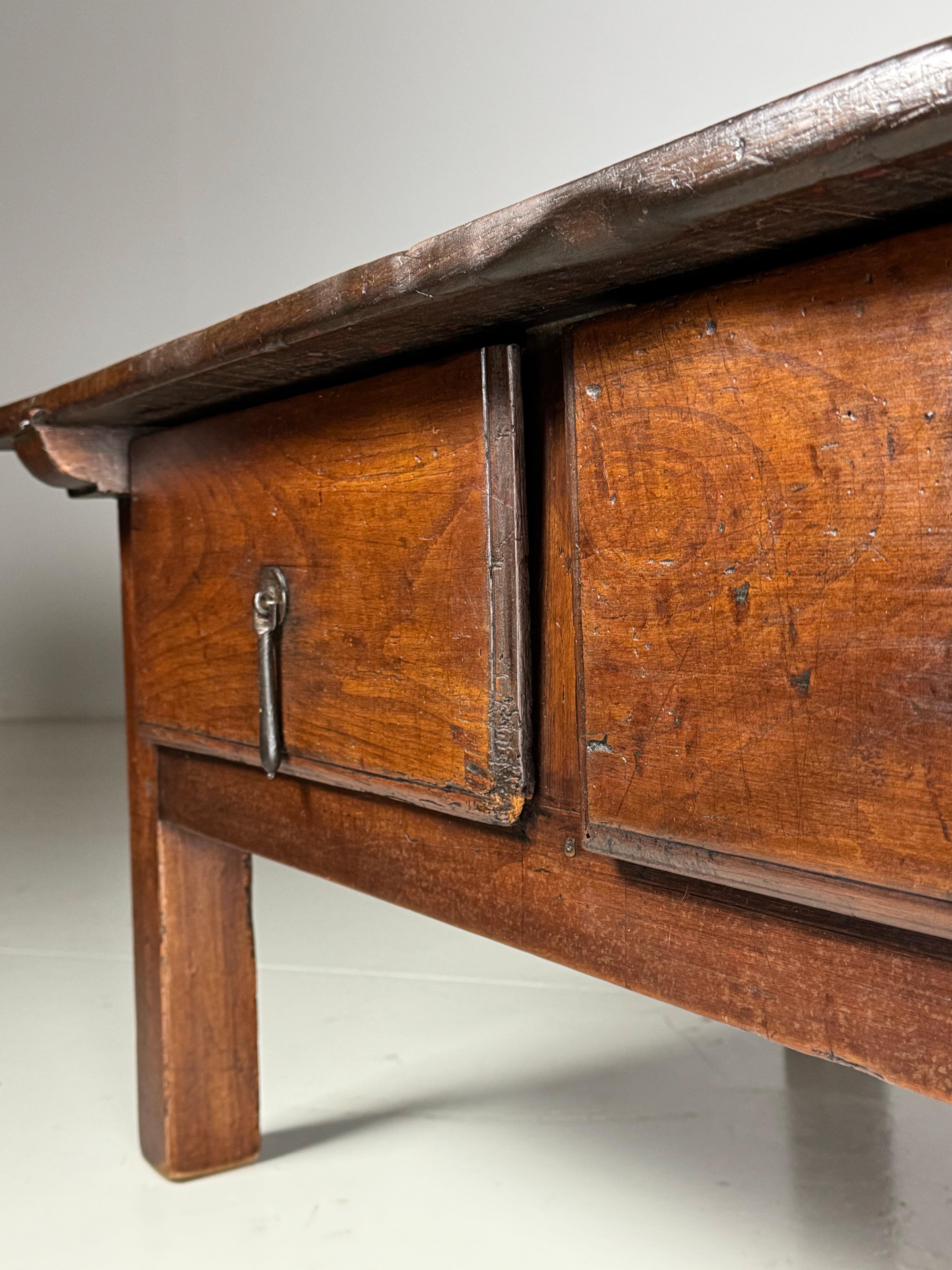 Mesa de centro española siglo XVIII en venta 6
