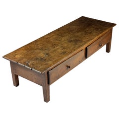 Table basse espagnole 18e siècle
