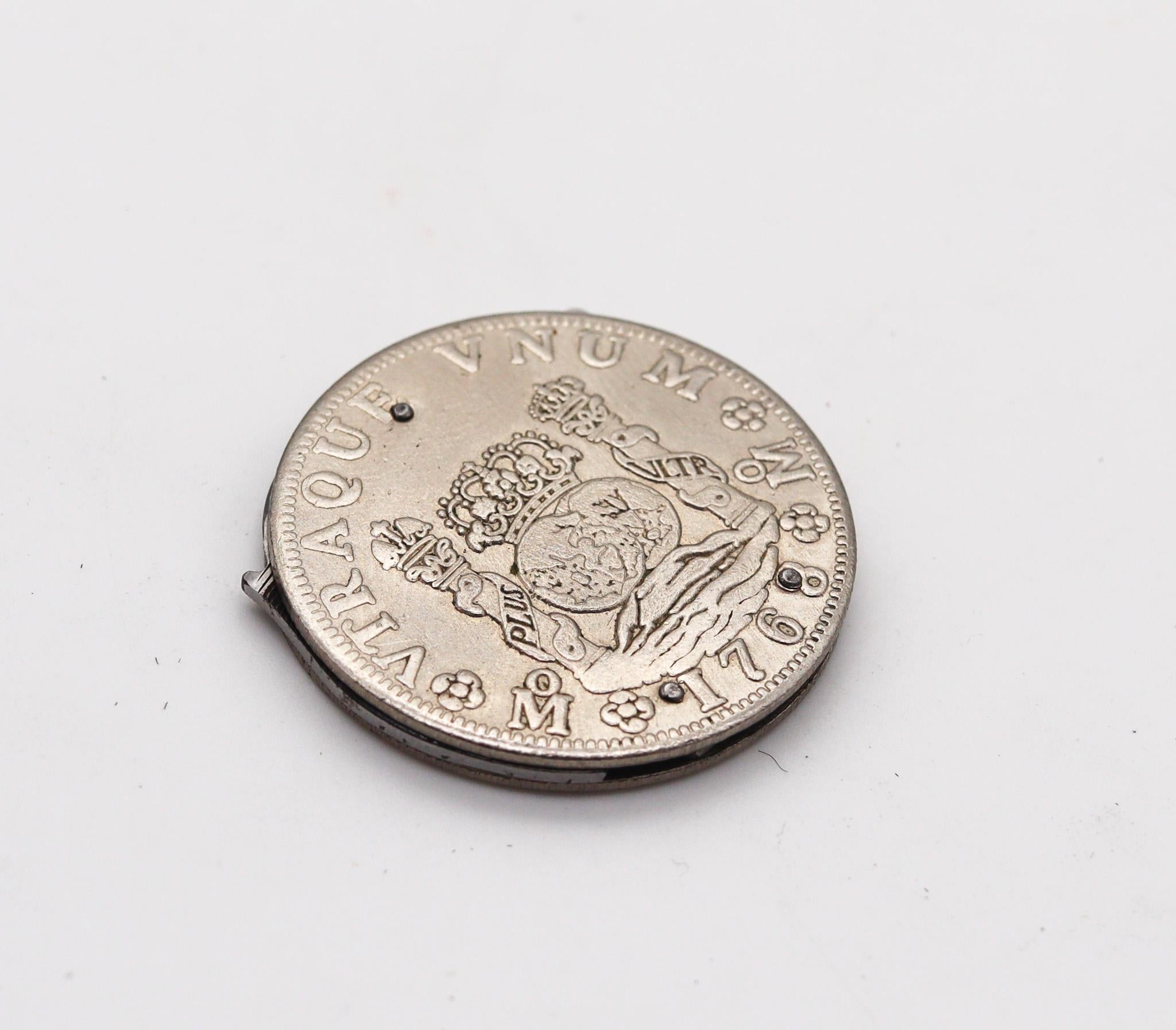 Spanische Münze 1768 Antikes klappbares Taschenmesser in 916 Sterlingsilber (Handgefertigt) im Angebot