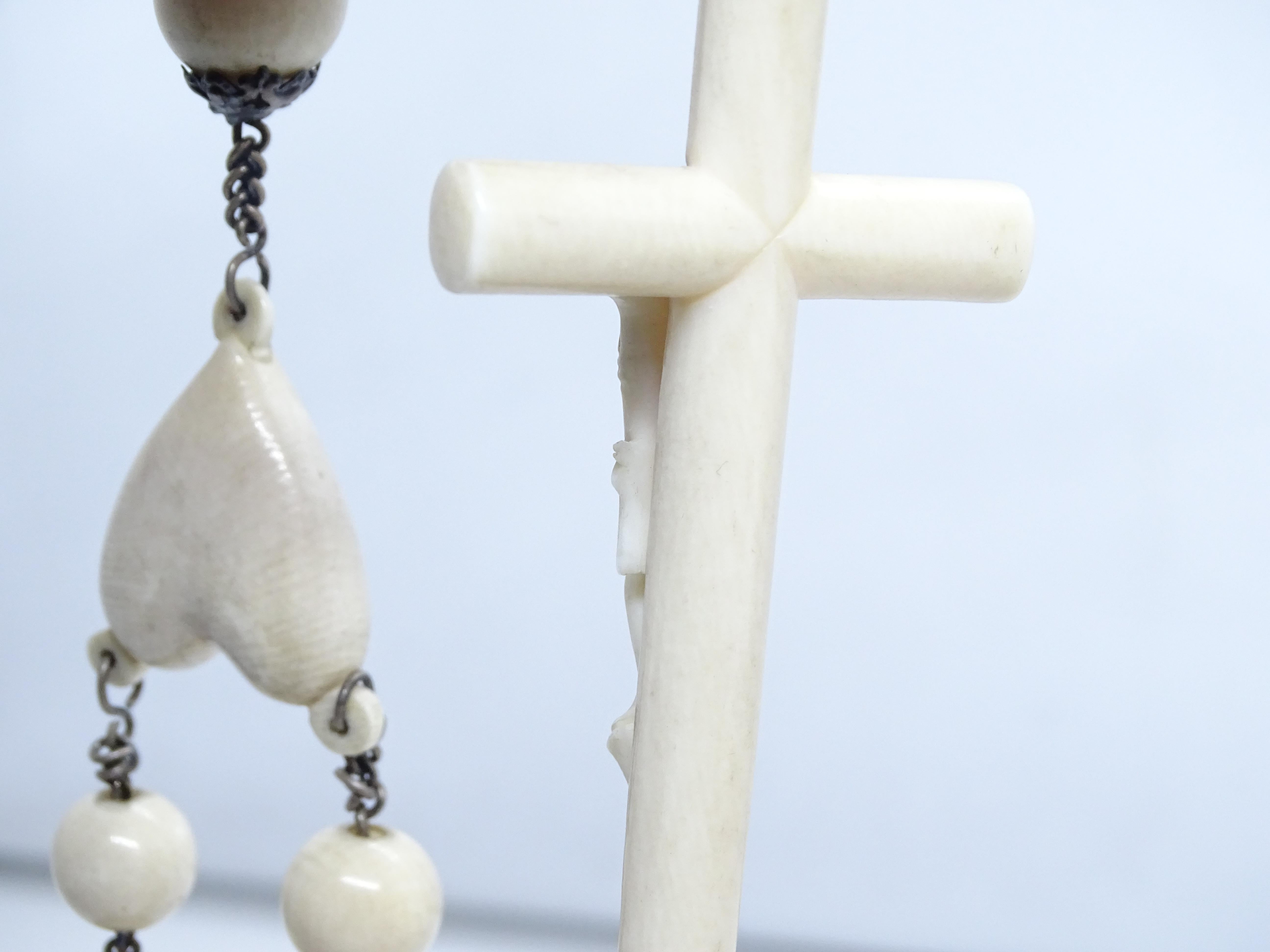Spanish  Collection Rosary in bone and silver For Sale 15