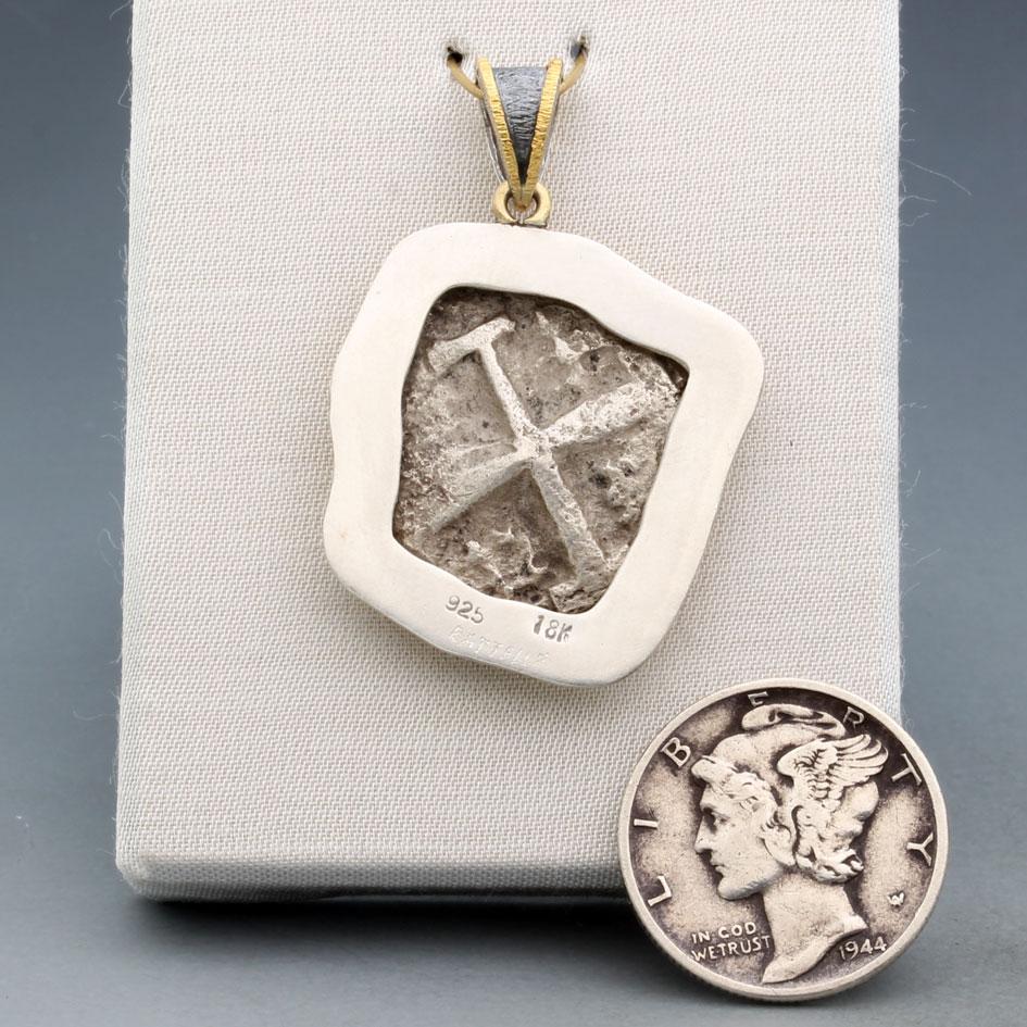 Pendentif en or 18K Coloni 1772 2 Real Cob Coin Sterling Unisexe en vente