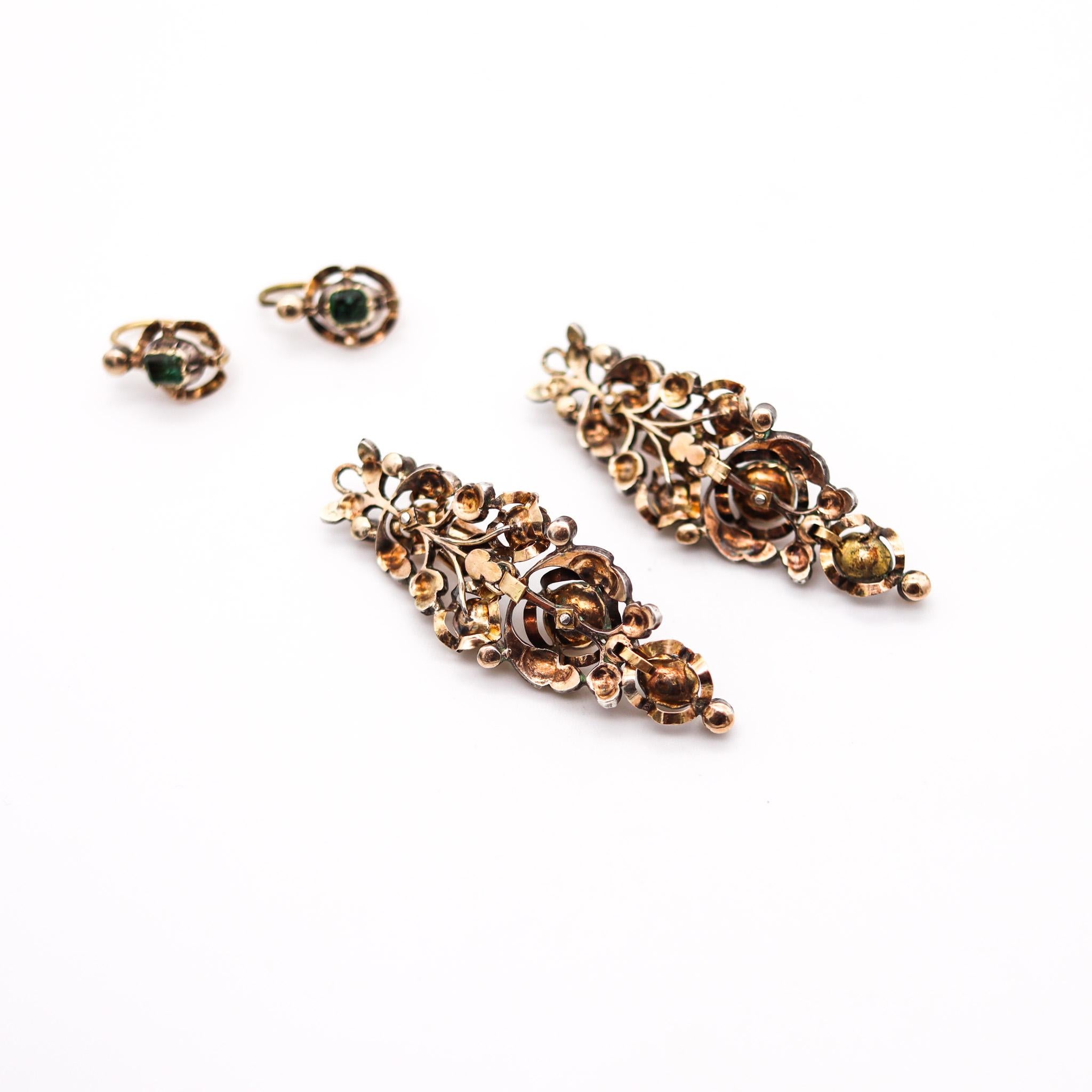 Spanish Colonial 1785 Dangle Earrings 17kt Gold Silver with Diamonds and Emerald In Good Condition For Sale In Miami, FL