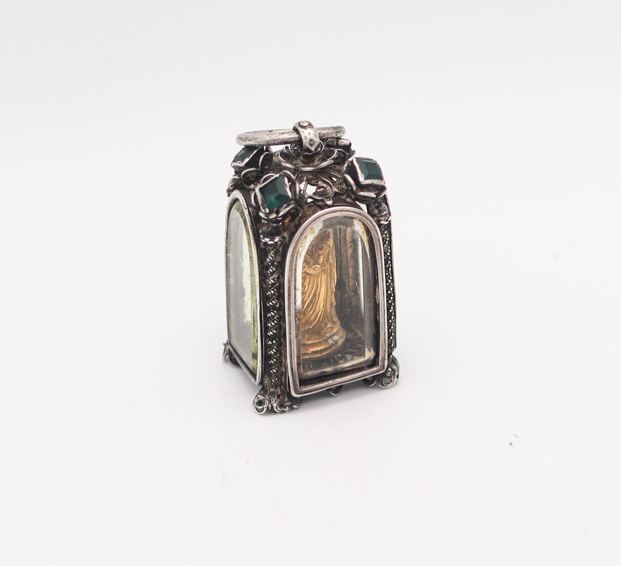 Spanish Colonial 1800 Saint Joseph Filigree Reliquary .900 Silver Gold & Emerald In Good Condition For Sale In Miami, FL
