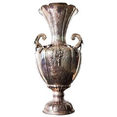 Rara anfora da esposizione di grandi dimensioni in stile coloniale spagnolo del 1820 con manici in argento massiccio