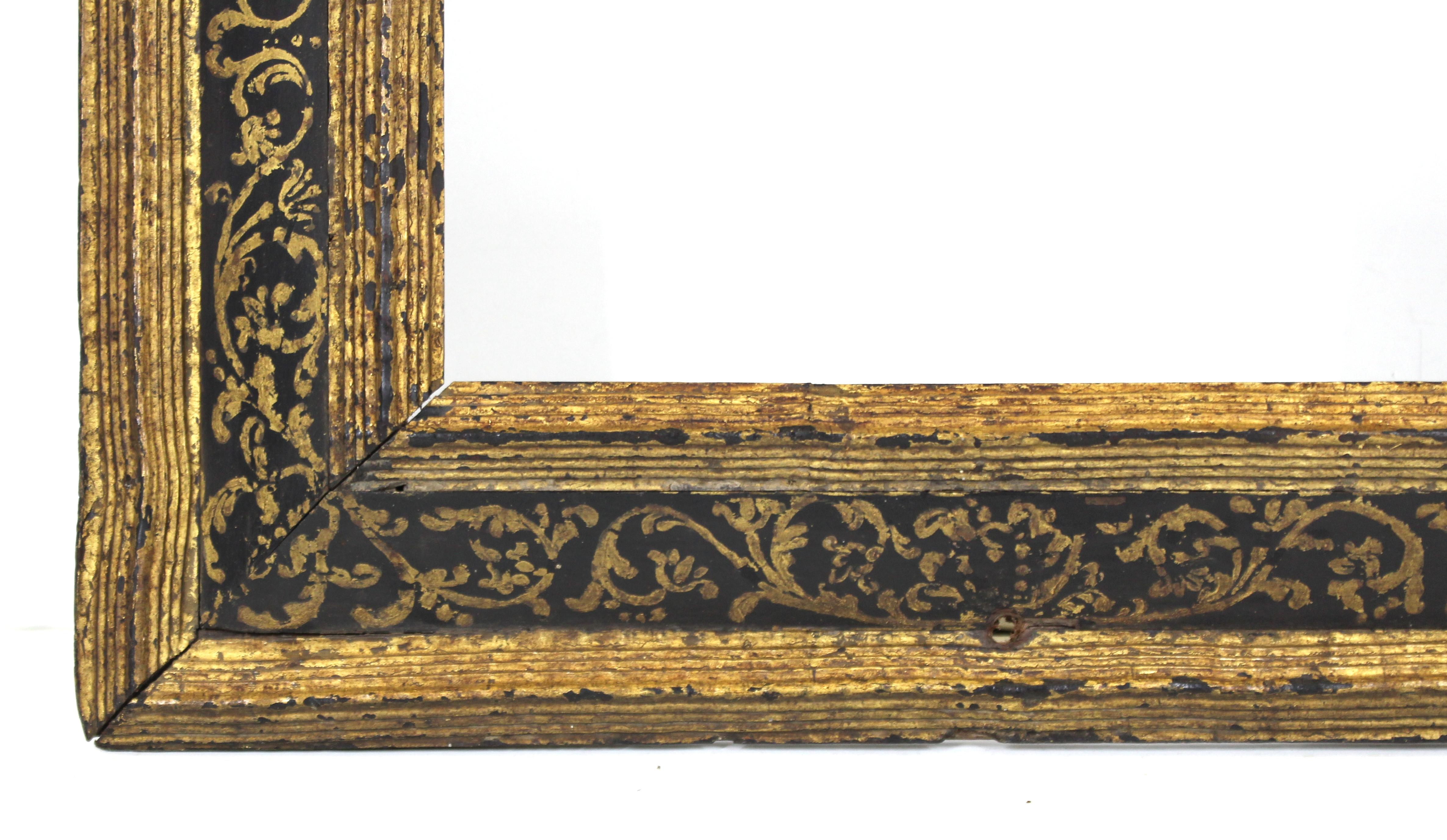 Spanish Colonial Baroque Giltwood Frame with Raised Gold Relief Border In Good Condition In Astoria, NY
