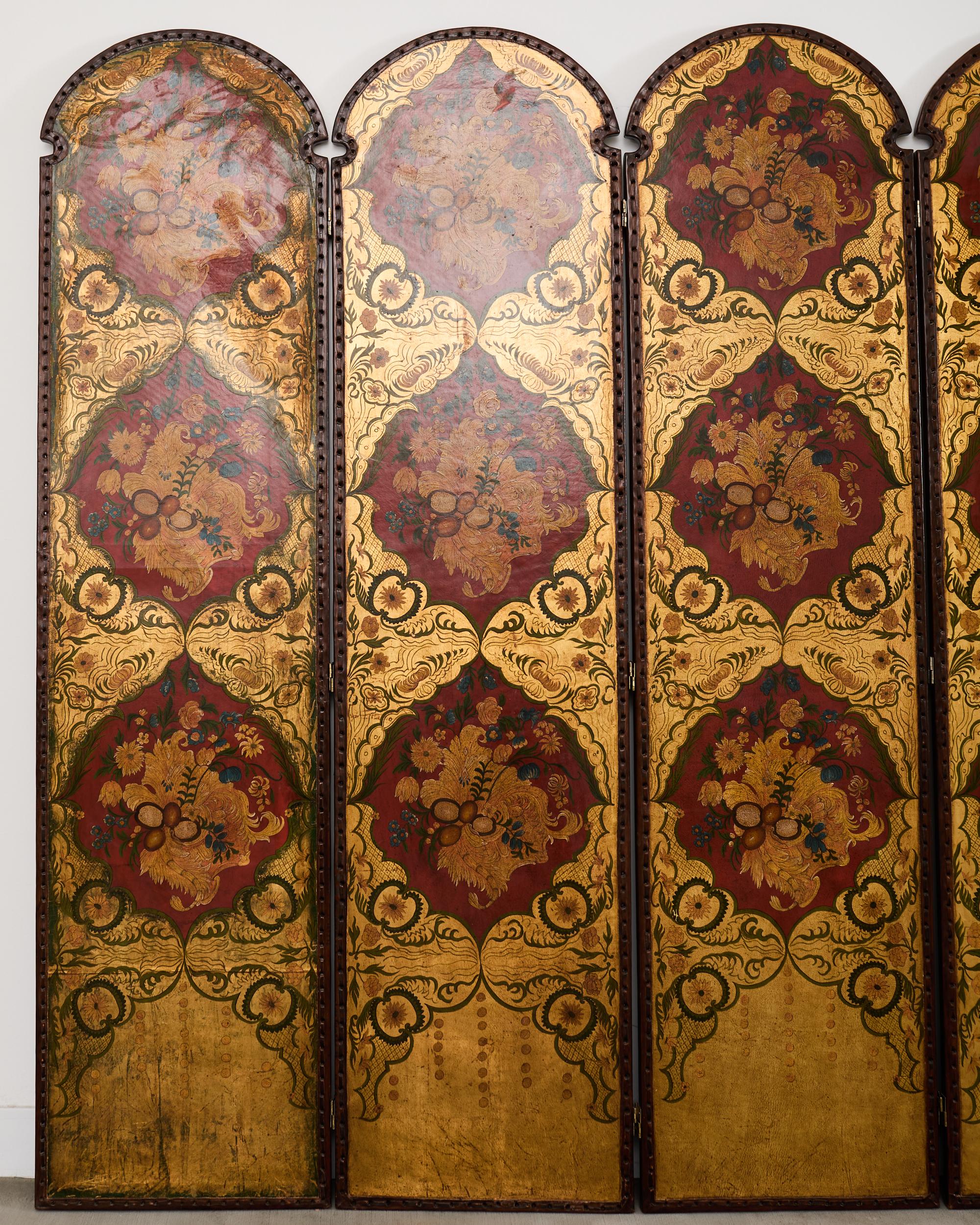 Spanisch Kolonial Barock Stil Gemaltes Leder Acht Panel Bildschirm (Handgefertigt) im Angebot