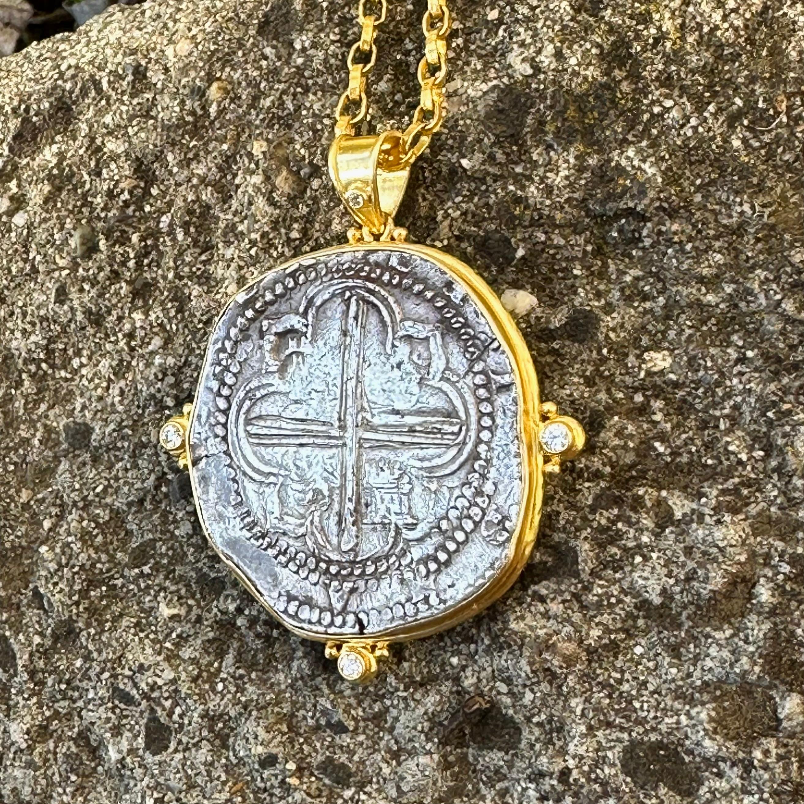 Spanish Colonial Bolivia 1600's Eight Reales Coin Diamonds 18K Gold Pendant For Sale 2