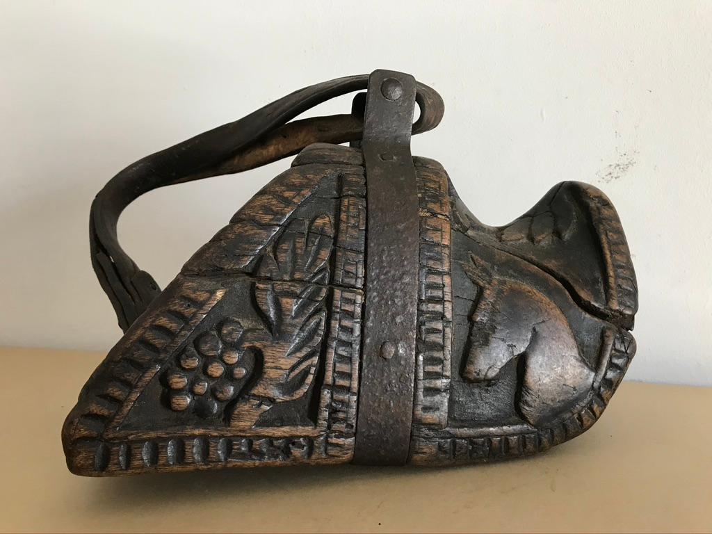 Spanish Colonial Carved Wood and Iron Stirrups In Good Condition For Sale In Stamford, CT