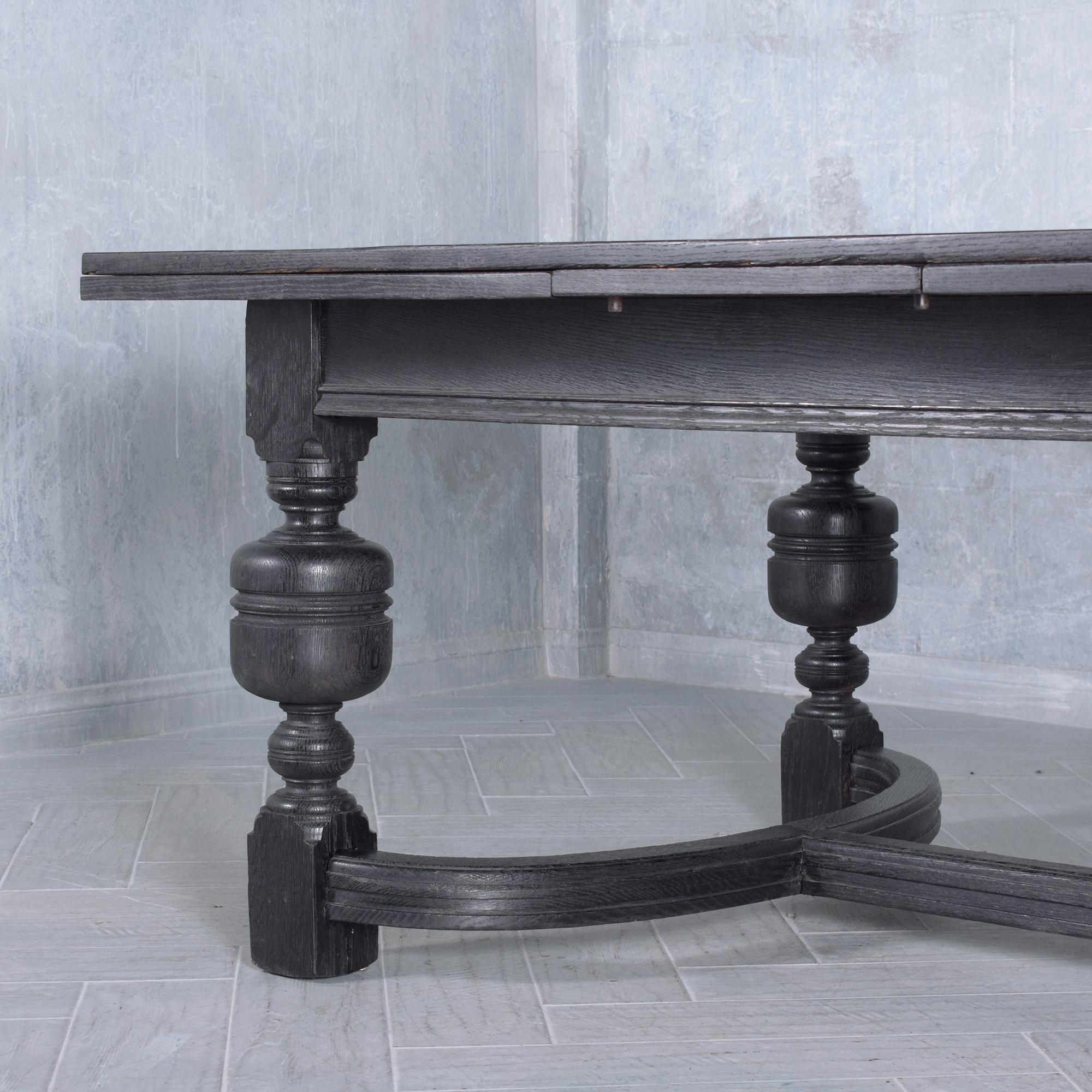 1850s Spanish Extendable Dining Table: Ebonized Solid Wood with French Design For Sale 6
