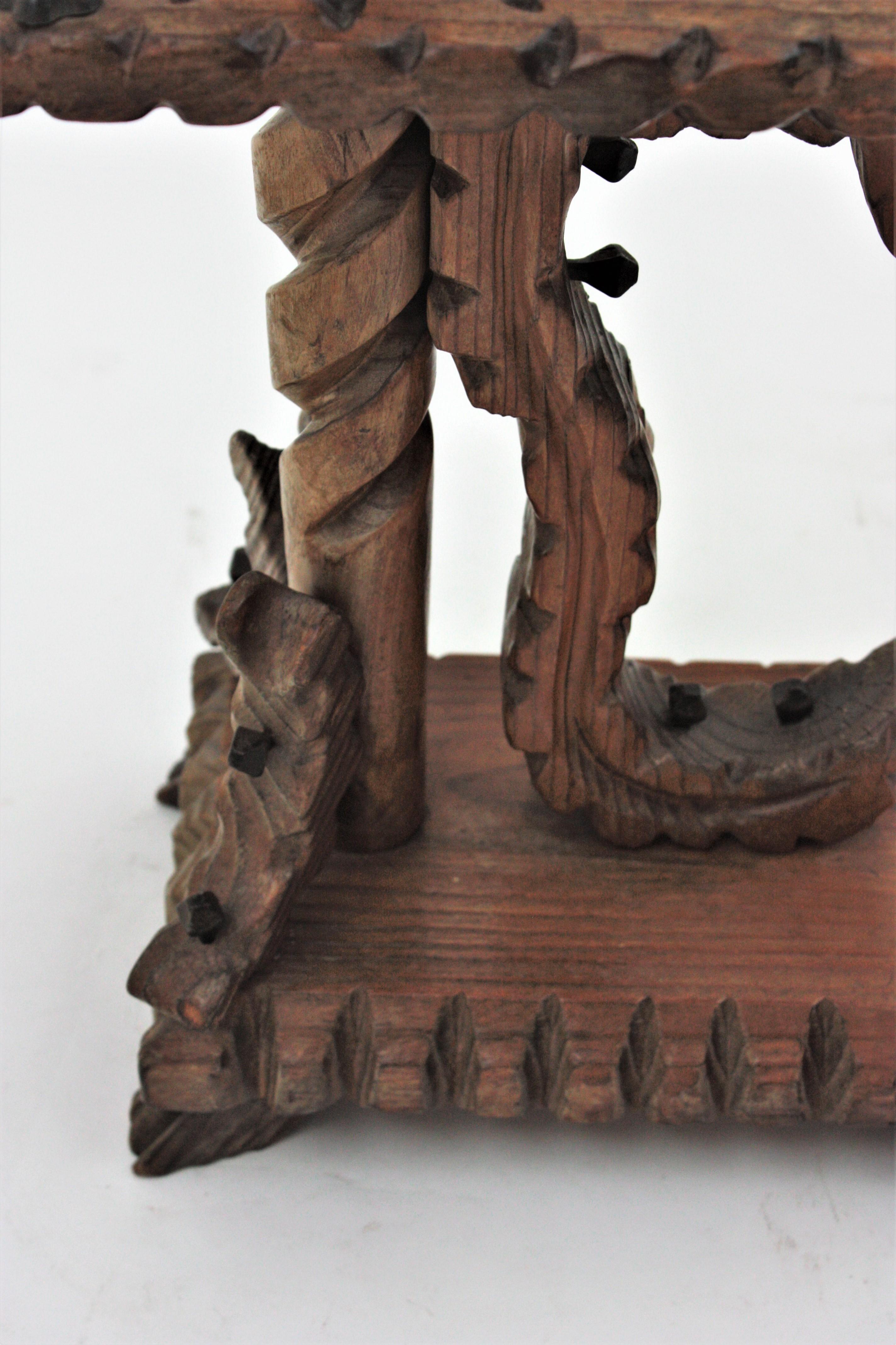 Spanish Colonial End or Side Table with Ashtray in Carved Wood, 1940s For Sale 7
