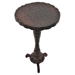 Tavolino Gueridon coloniale spagnolo in Wood Wood intagliato