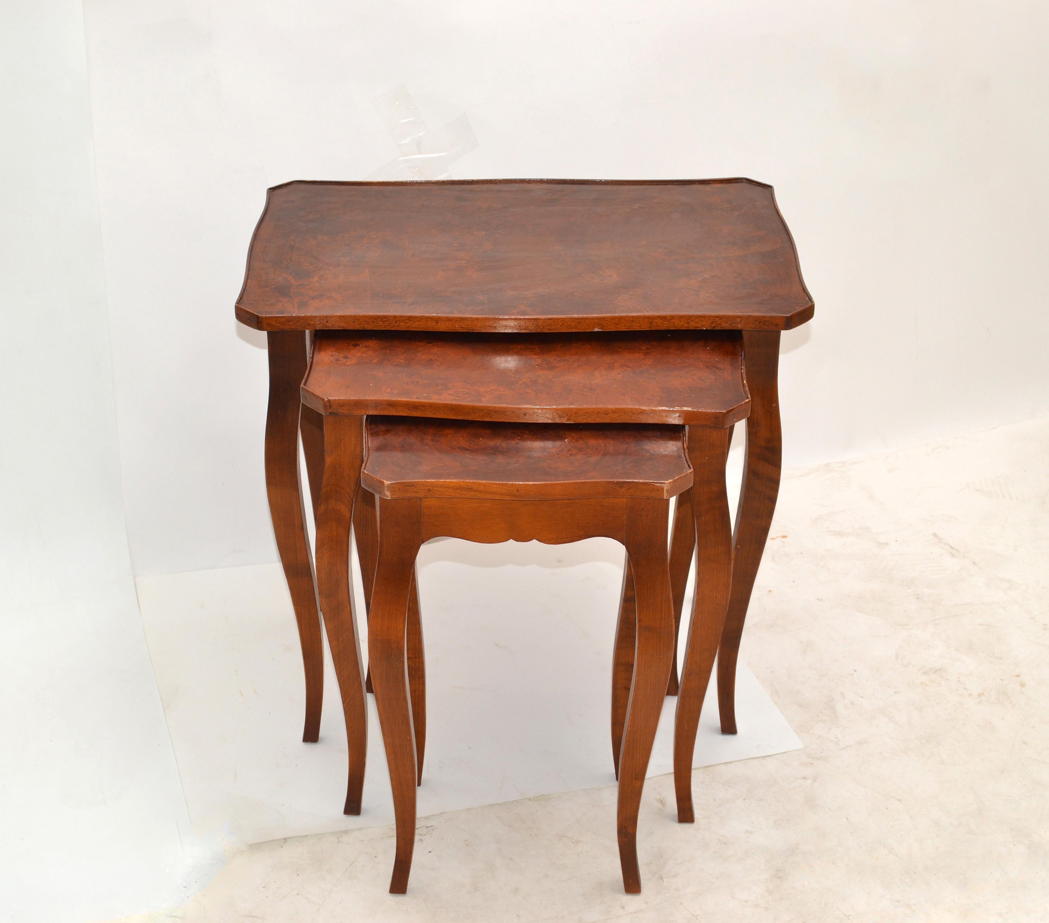 Spanish Colonial Hand carved Olive Wood Nesting Tables / Stacking Tables, Set 3 In Good Condition For Sale In Miami, FL