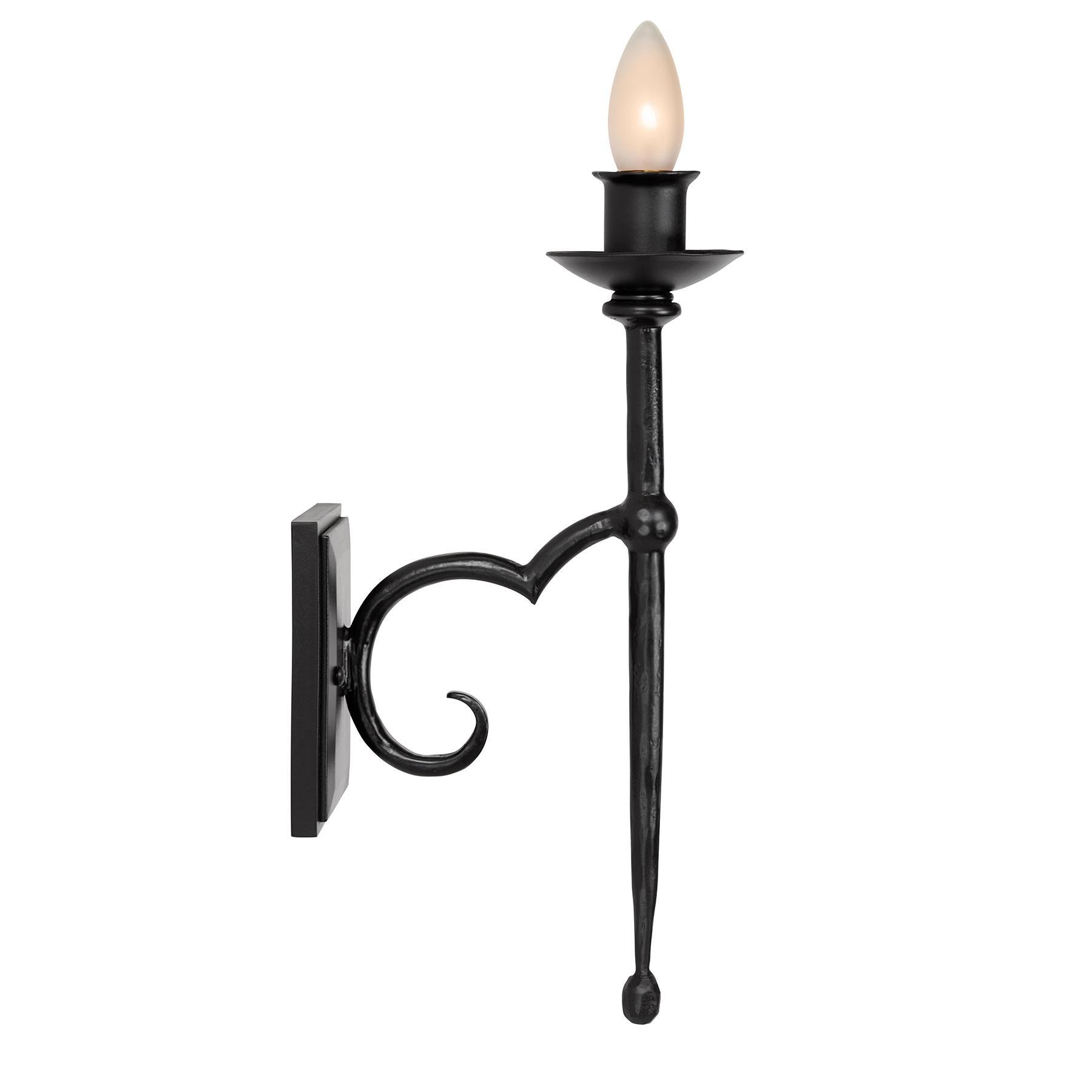 Spanish Colonial Hand-Forged Wall Sconce with Curved Details In New Condition For Sale In Santa Paula, CA