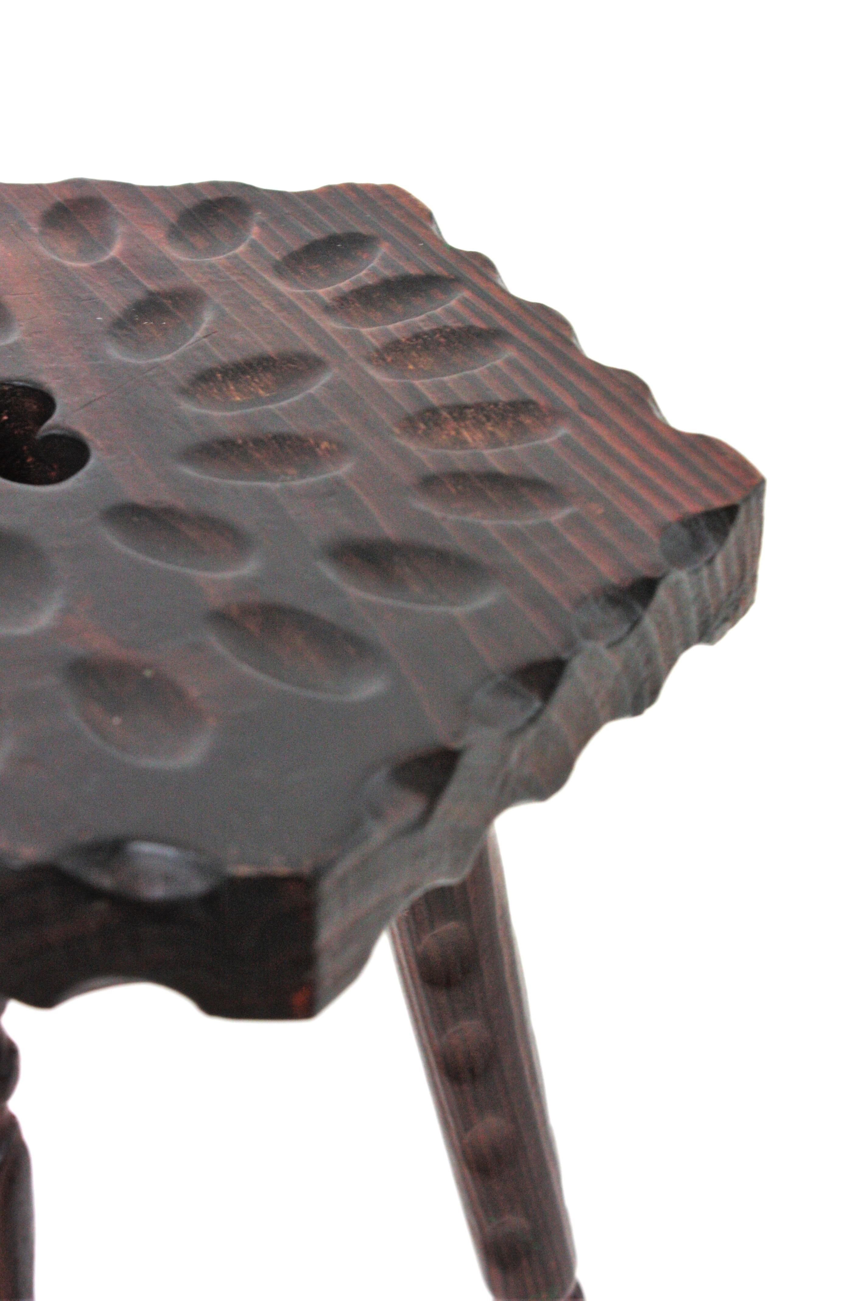 Spanish Colonial Hexagonal Tripod Stool / Side Table in Carved Wood For Sale 2