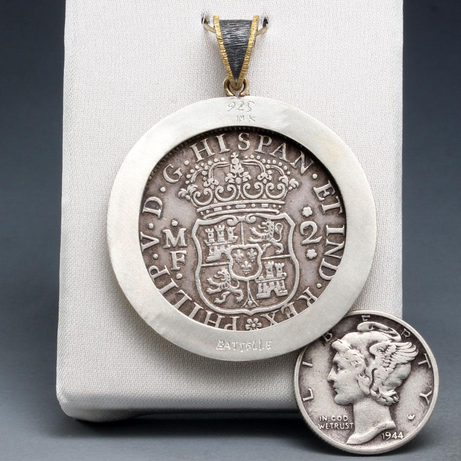 Contemporary Spanish Colonial Mexico 1734 Two Reales Coin Diamond Sterling 18K Gold Pendant For Sale