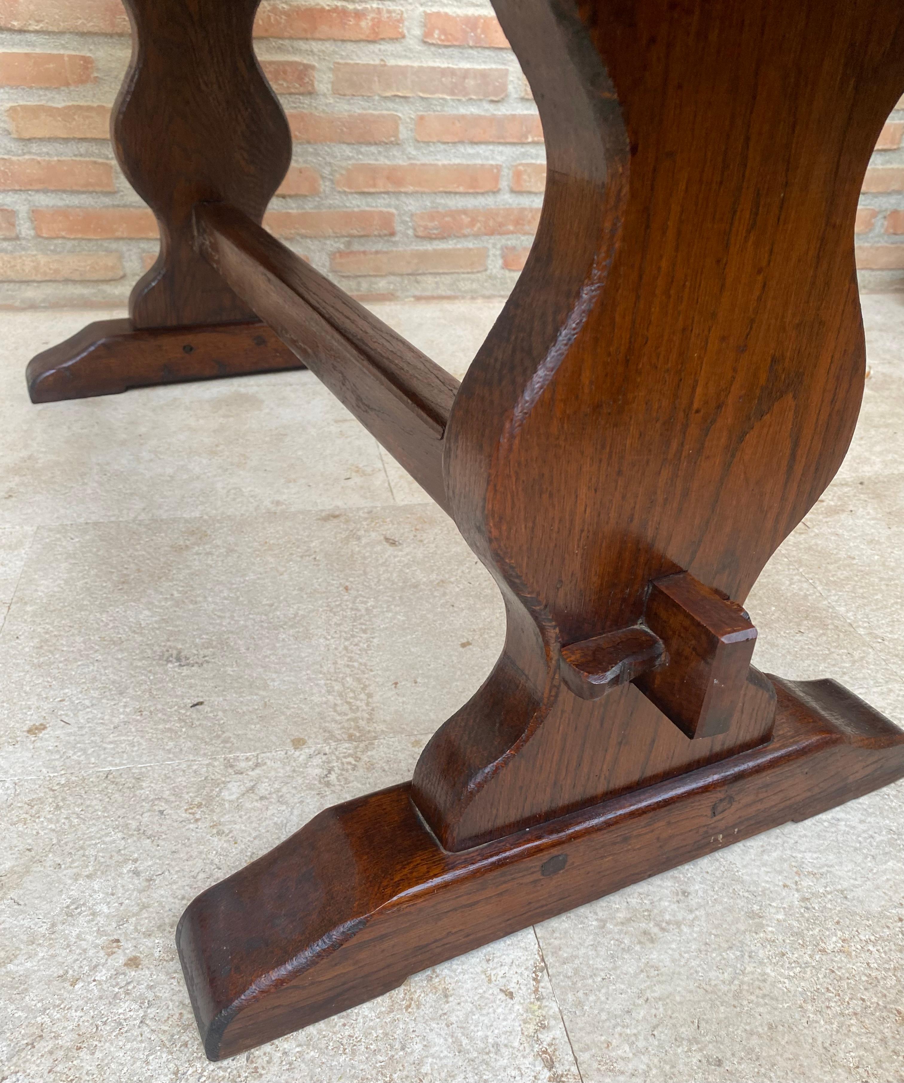 Spanish Colonial Narrow Walnut Console Table, 1920s For Sale 2