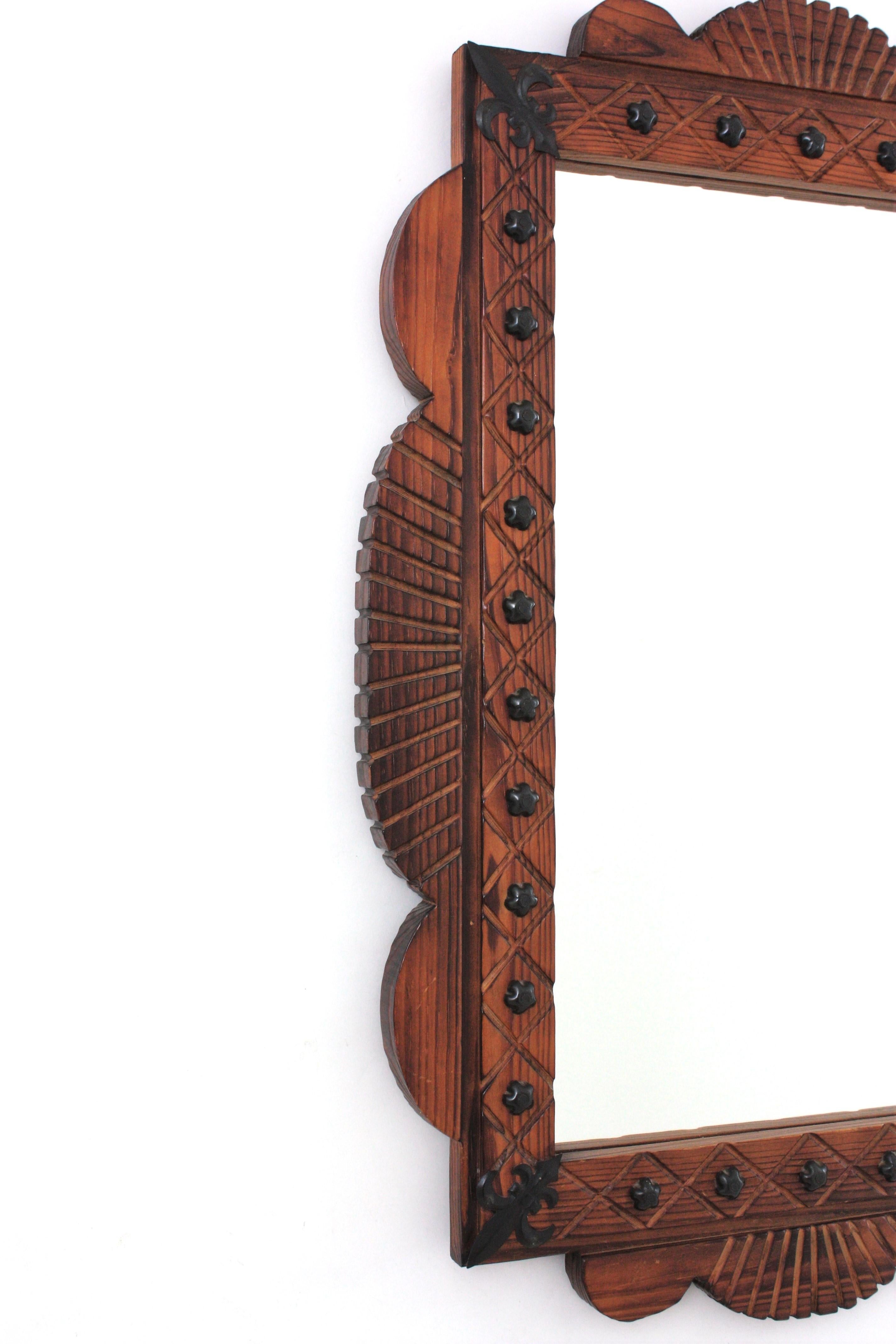 Spanish Colonial Rectangular Mirror in Carved Wood with Iron Studs In Good Condition For Sale In Barcelona, ES