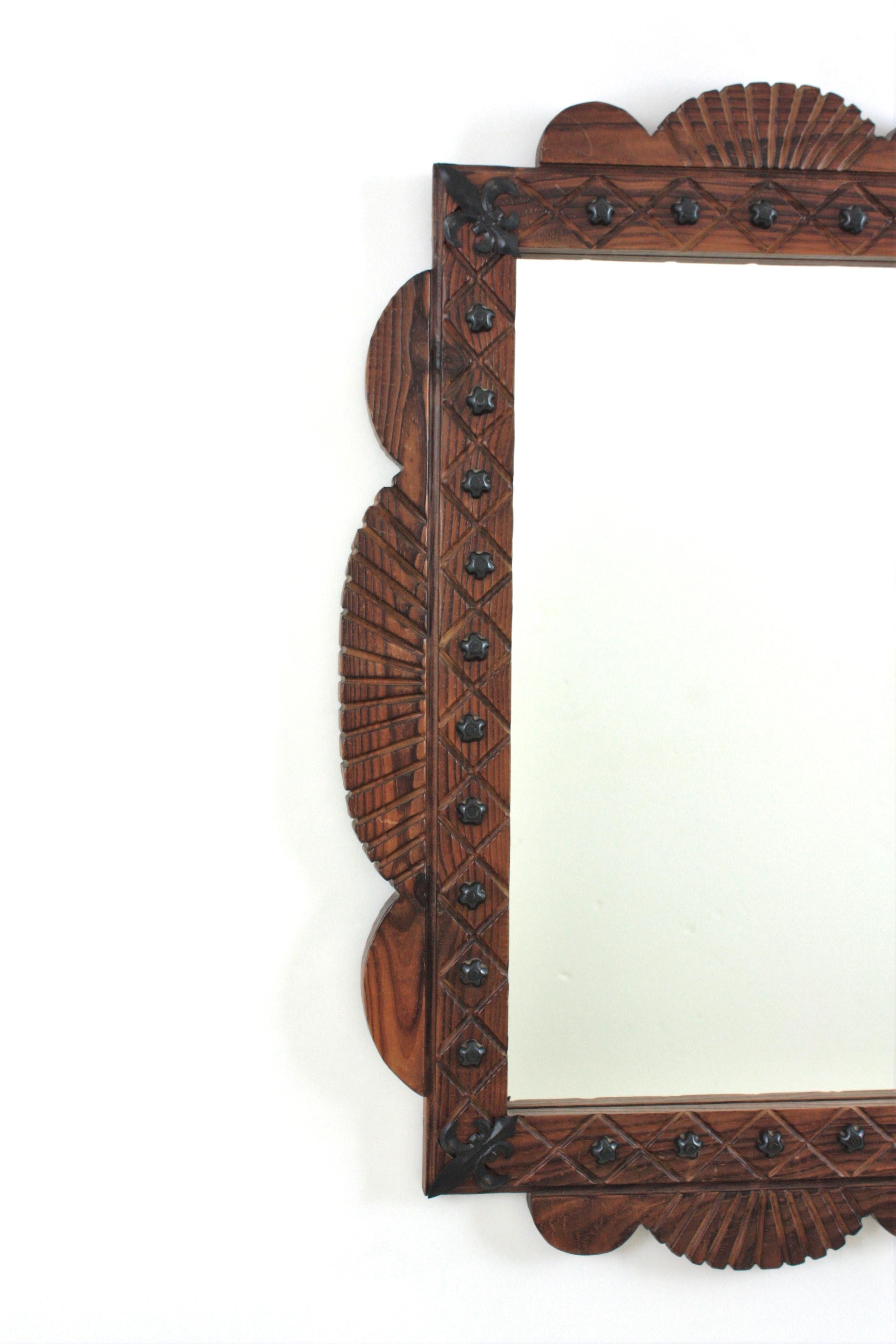 Spanish Colonial Rectangular Mirror in Carved Wood with Iron Studs In Good Condition For Sale In Barcelona, ES