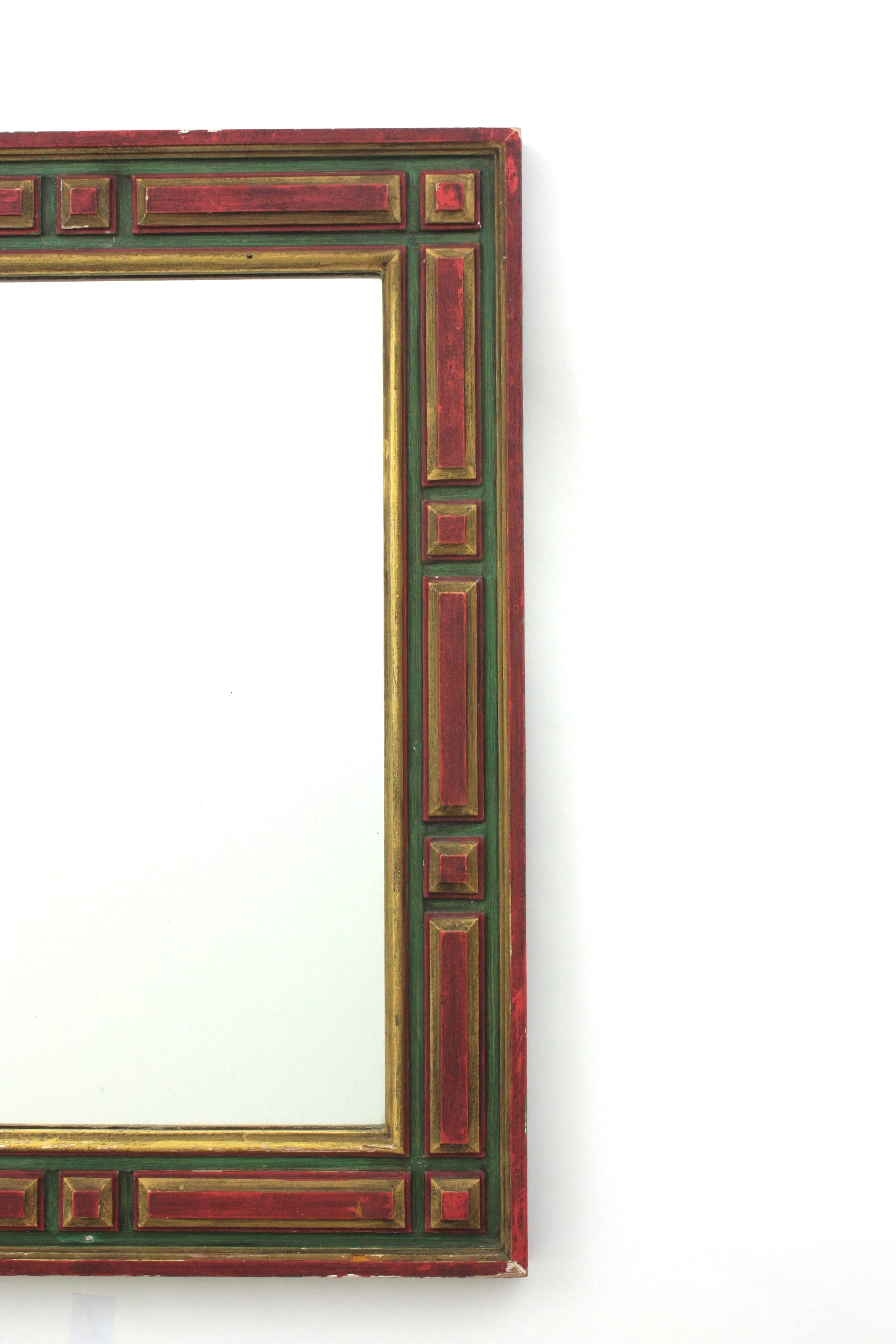 Miroir rectangulaire colonial espagnol à patine polychrome dorée, années 1940 Bon état - En vente à Barcelona, ES