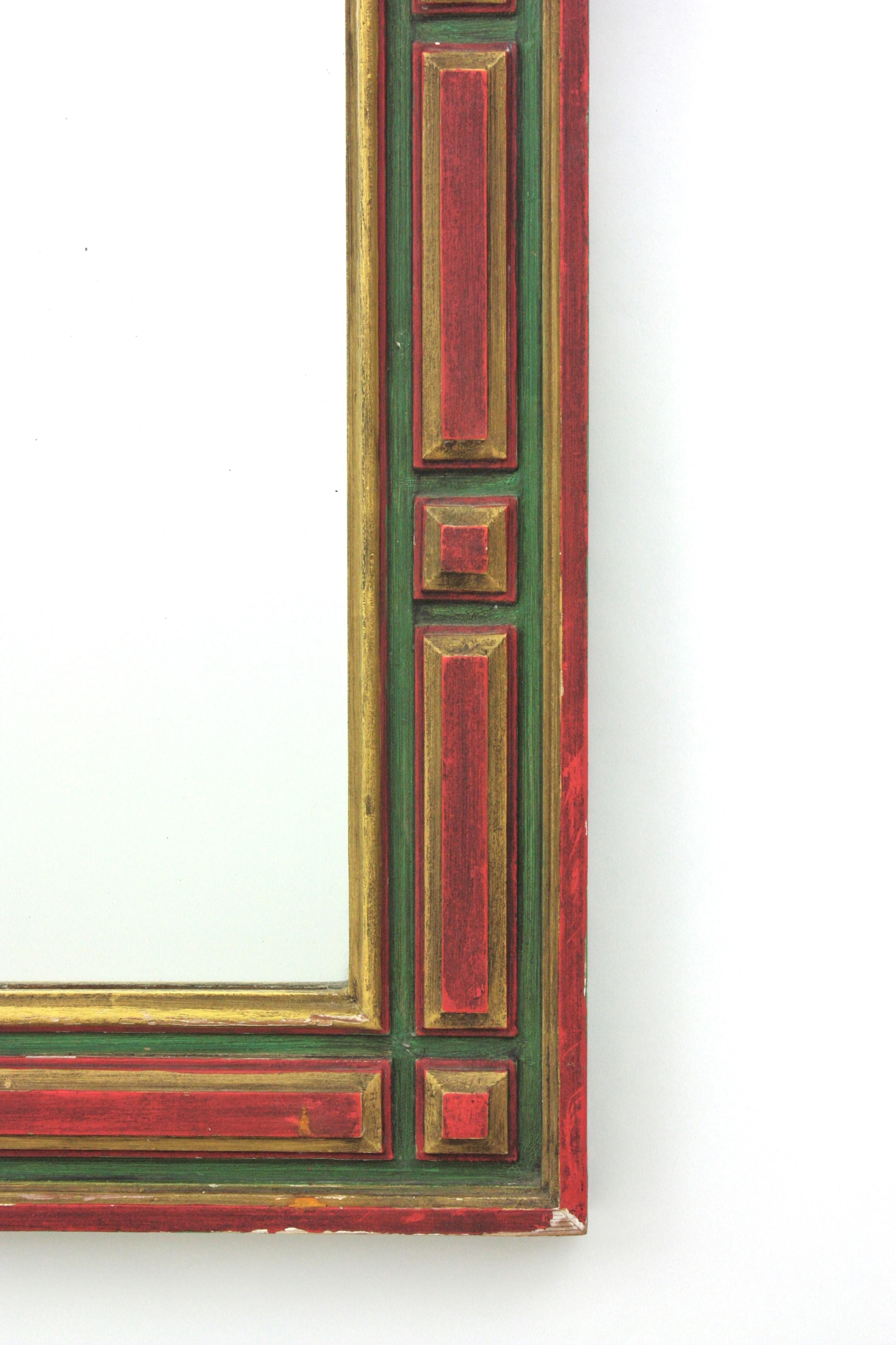 20ième siècle Miroir rectangulaire colonial espagnol à patine polychrome dorée, années 1940 en vente