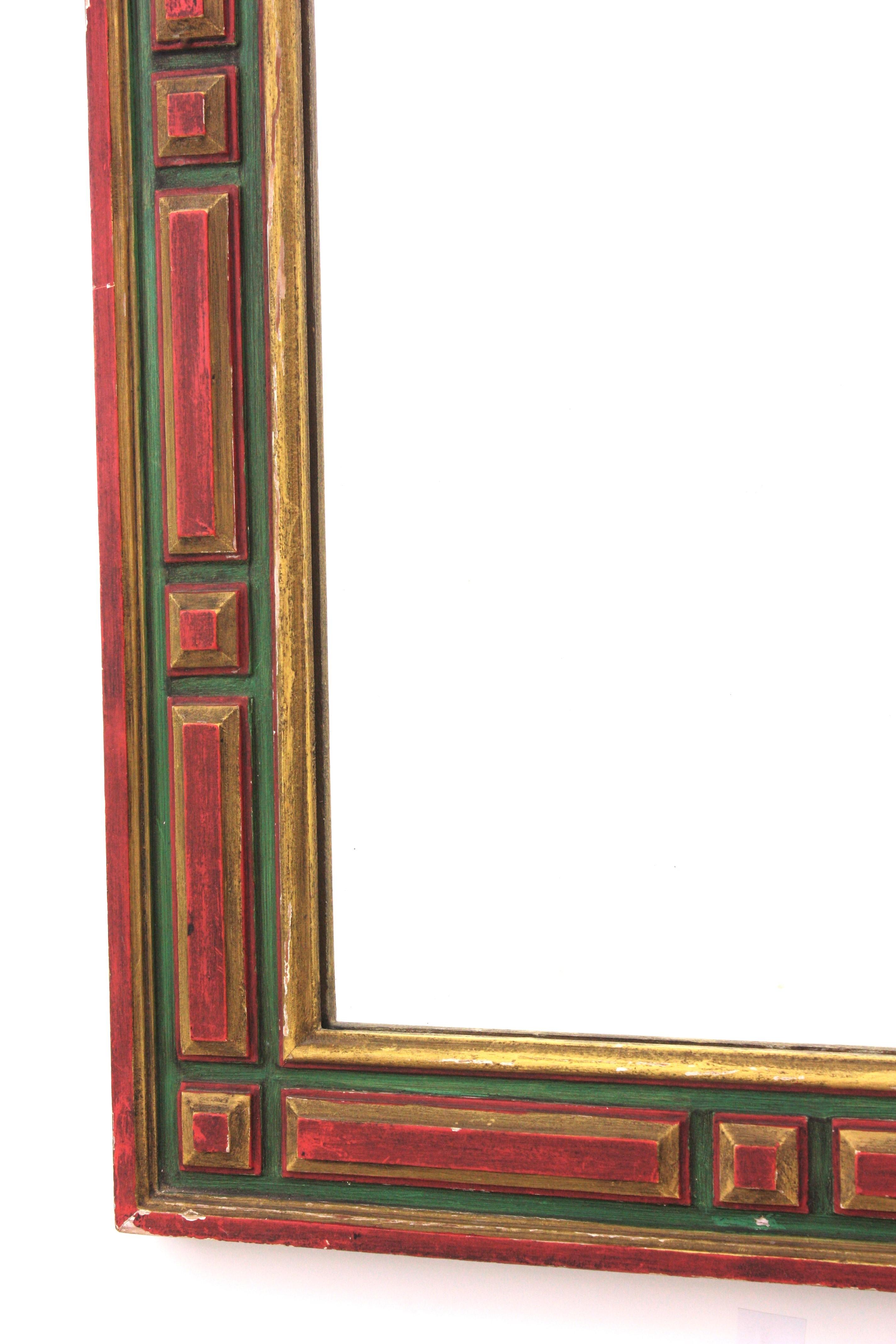 Miroir rectangulaire colonial espagnol à patine polychrome dorée, années 1940 en vente 1