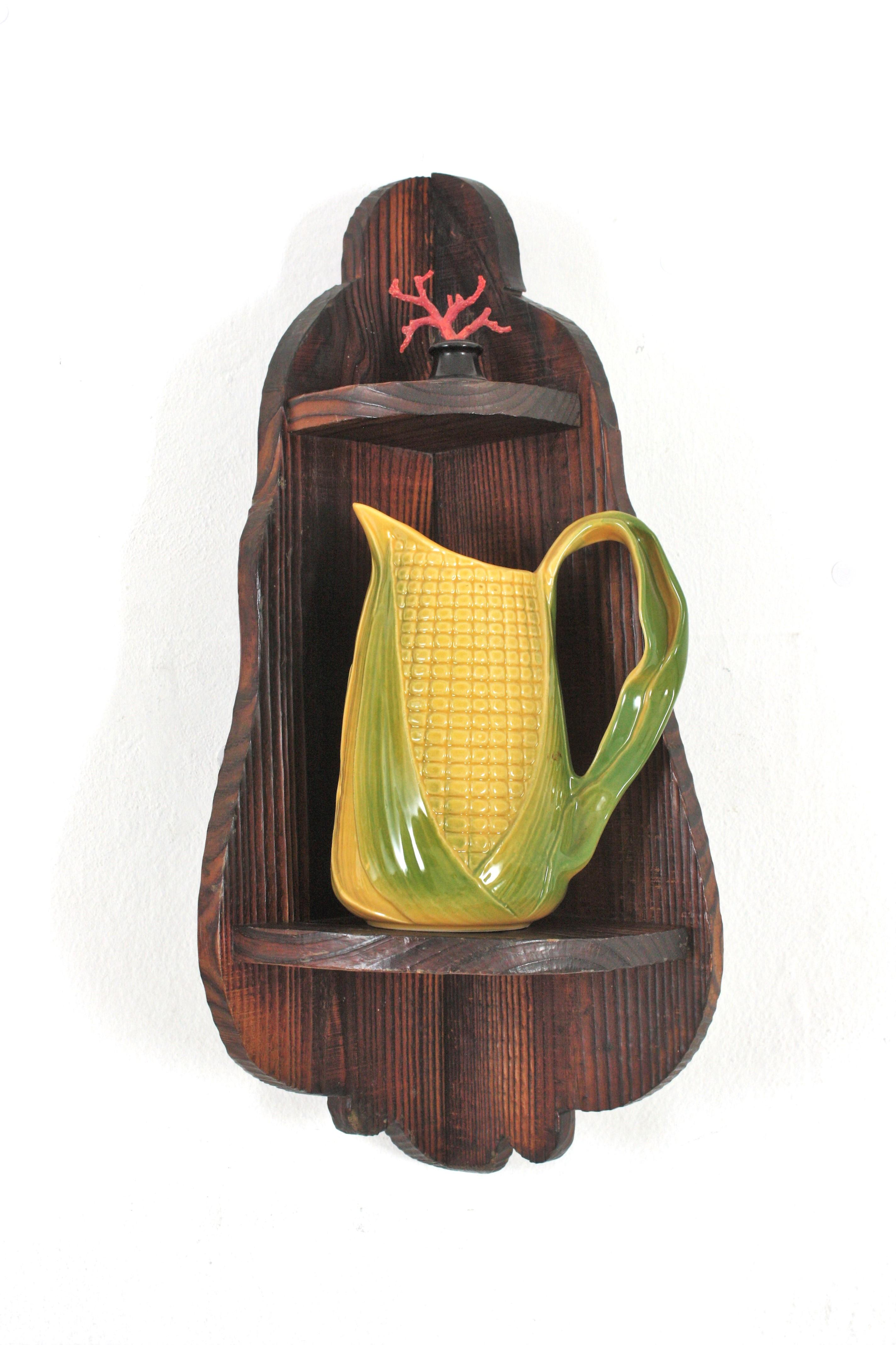 Estantería Rústica Colonial Española de Esquina en Madera Tallada siglo XX en venta