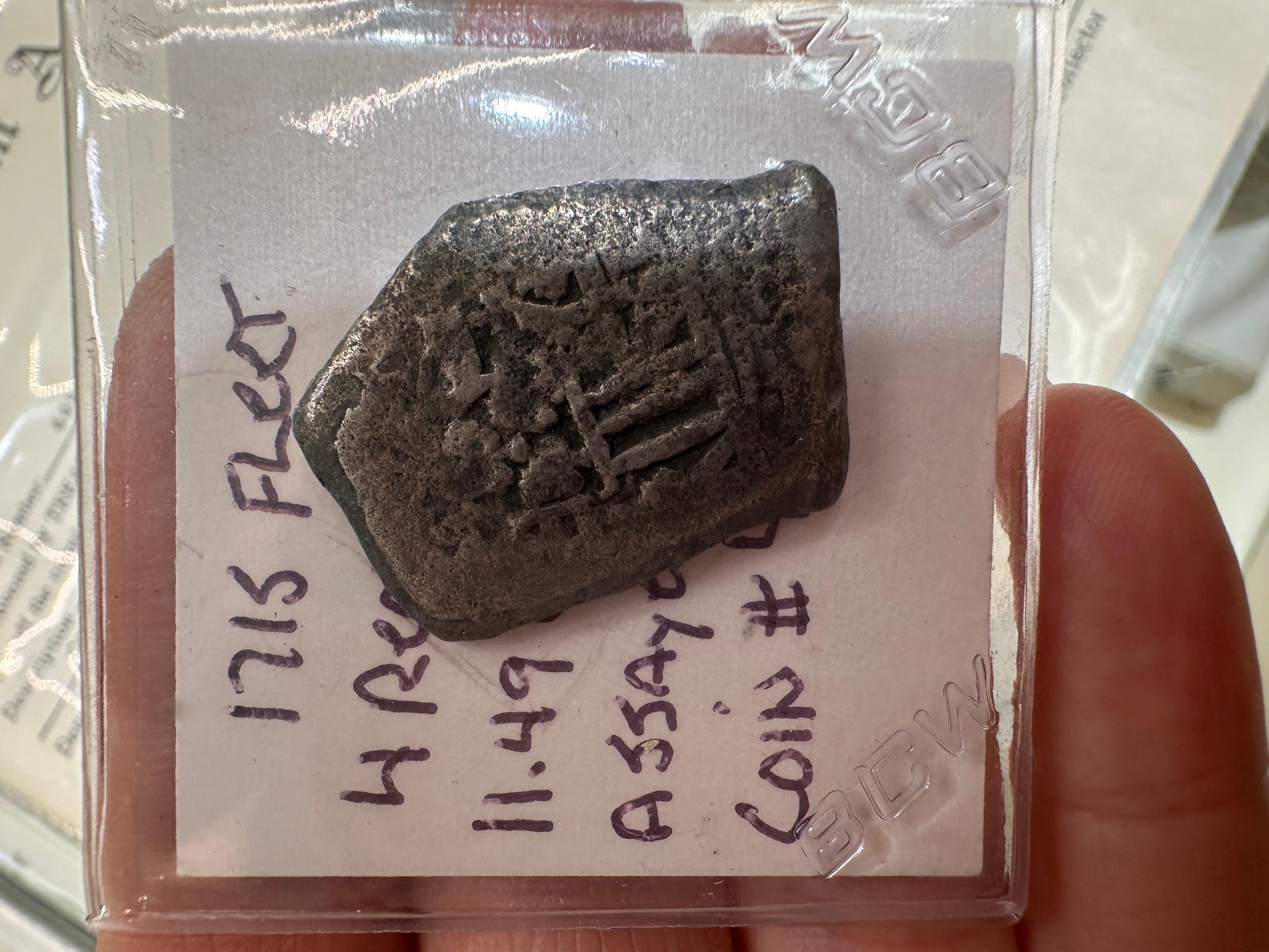 Spanish Colonial silver coin 1714 rare silver coin with certificate In Excellent Condition For Sale In Jupiter, FL